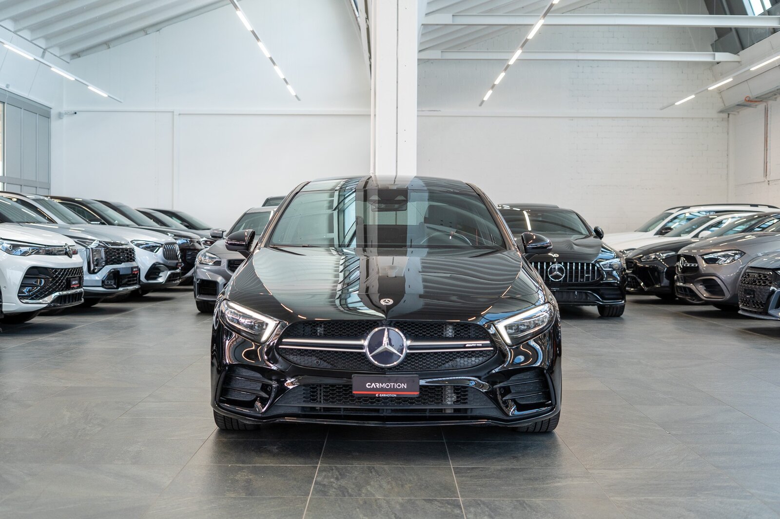 MERCEDES-BENZ A 35 AMG 4matic Limousine / Panorama-Schiebedach / Burmeste, Essence, Occasion / Utilisé, Automatique - 3