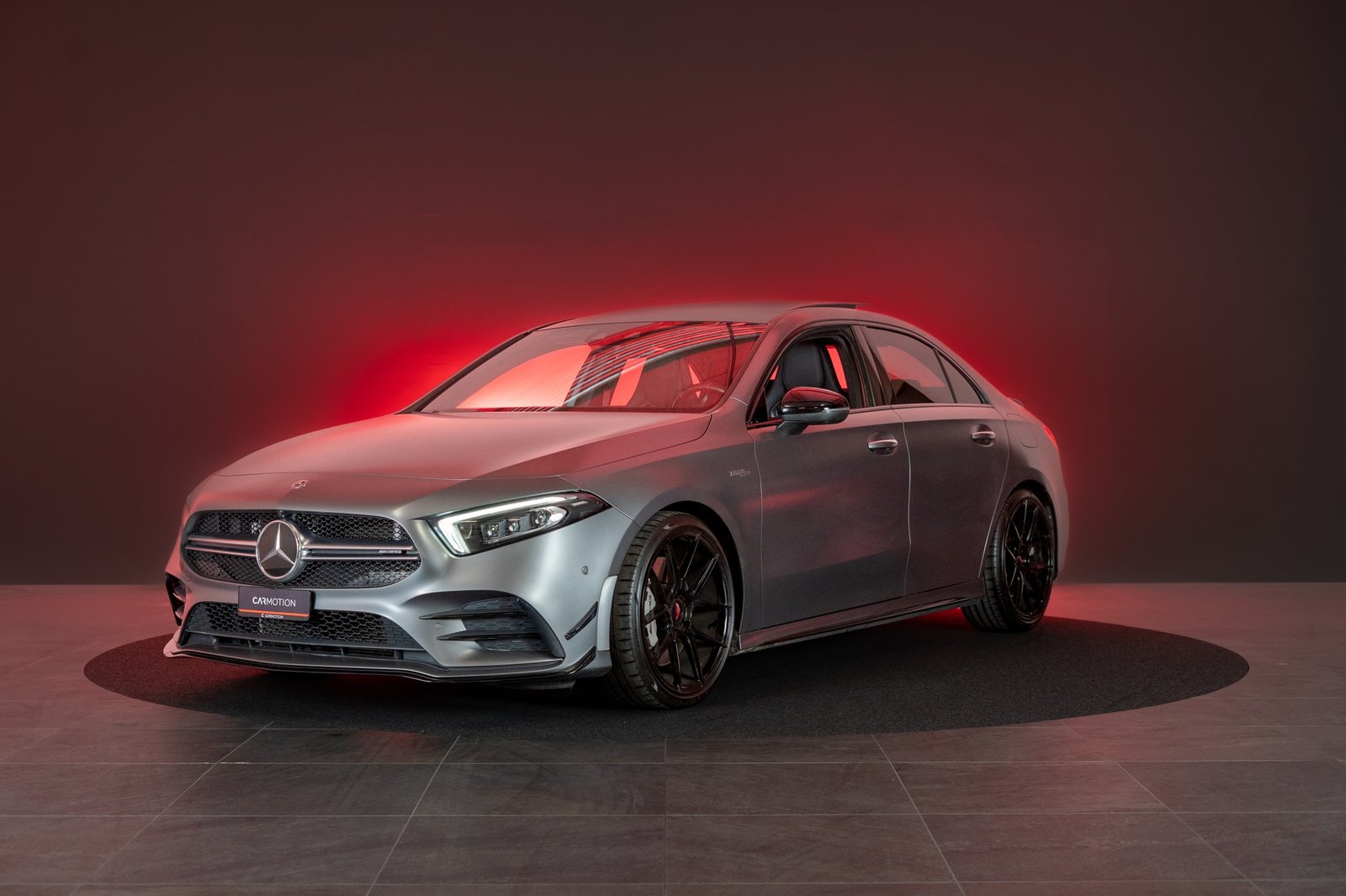 MERCEDES-BENZ A 35 AMG 4matic Limousine / CH-Fahrzeug / Pano