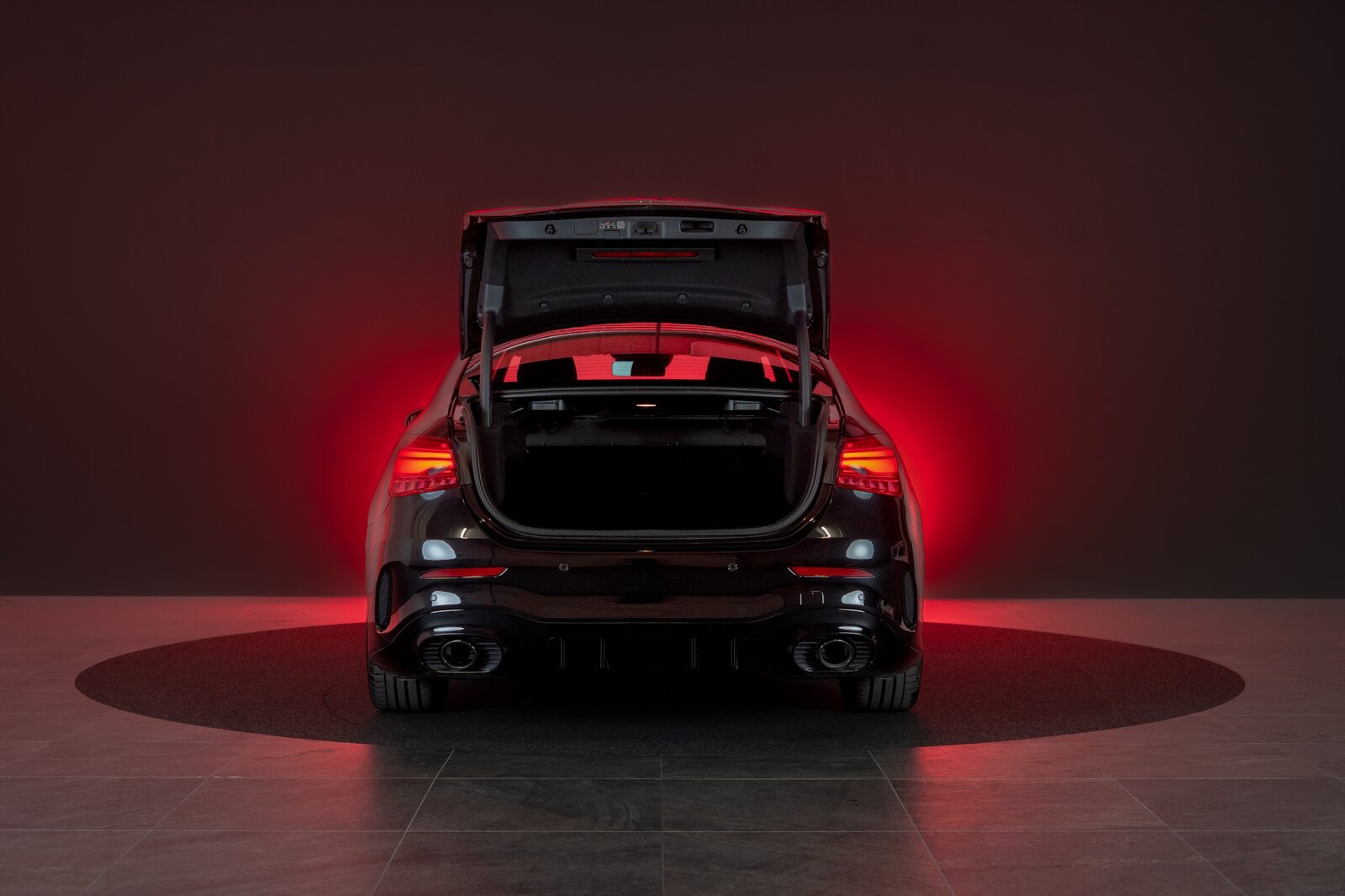 MERCEDES-BENZ A 35 AMG 4matic Limousine / Facelift / Rückfa, Benzin, Occasion / Gebraucht, Automatik - 7