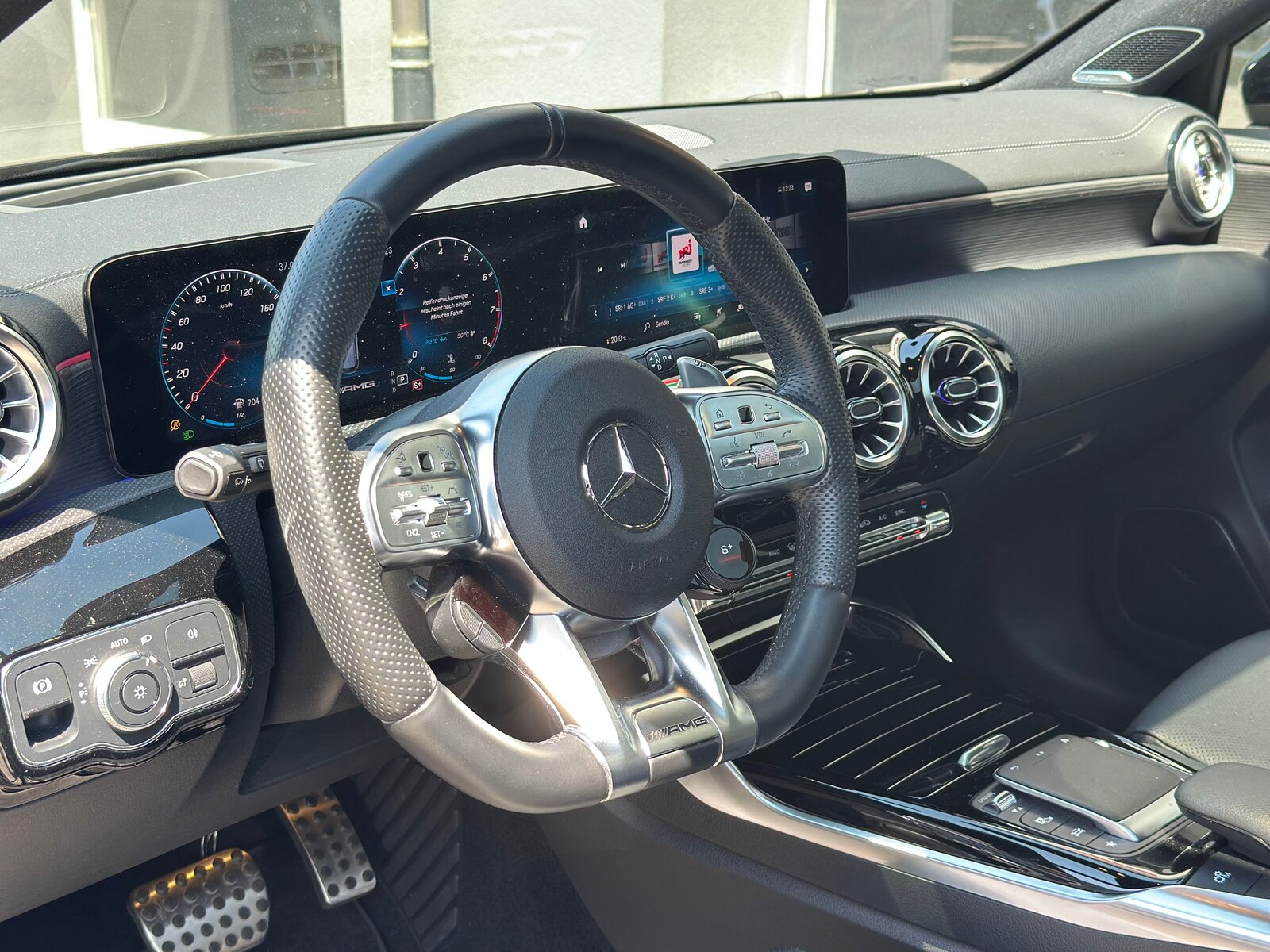 MERCEDES-BENZ A 35 AMG 4Matic Speedshift, Essence, Occasion / Utilisé, Automatique - 6