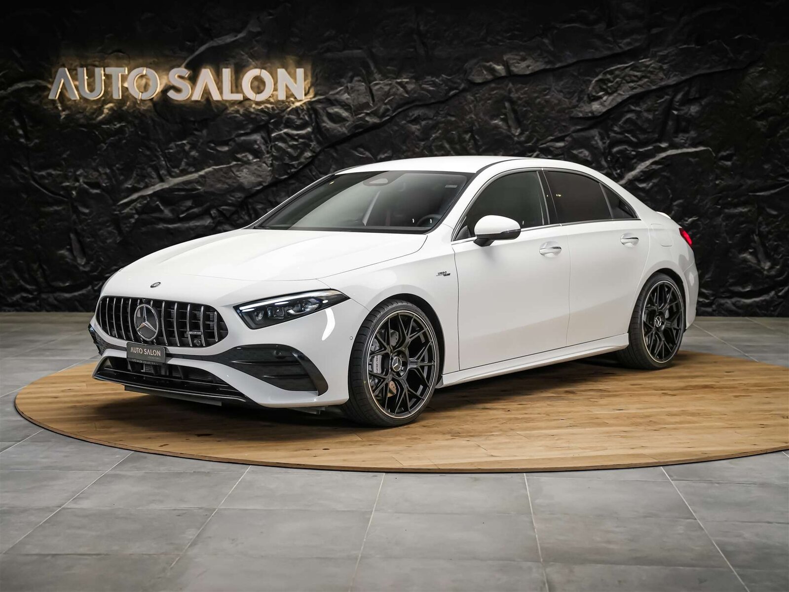 MERCEDES-BENZ A35 AMG 4Matic+ 8G-DCT*20 Felgen*Werksgarantie