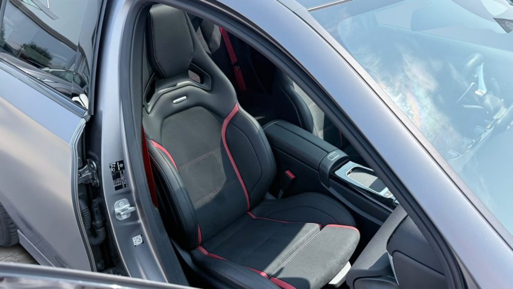 MERCEDES-BENZ A 35 AMG 4matic, Hybride Léger Essence/Électricité, Occasion / Utilisé, Automatique - 7