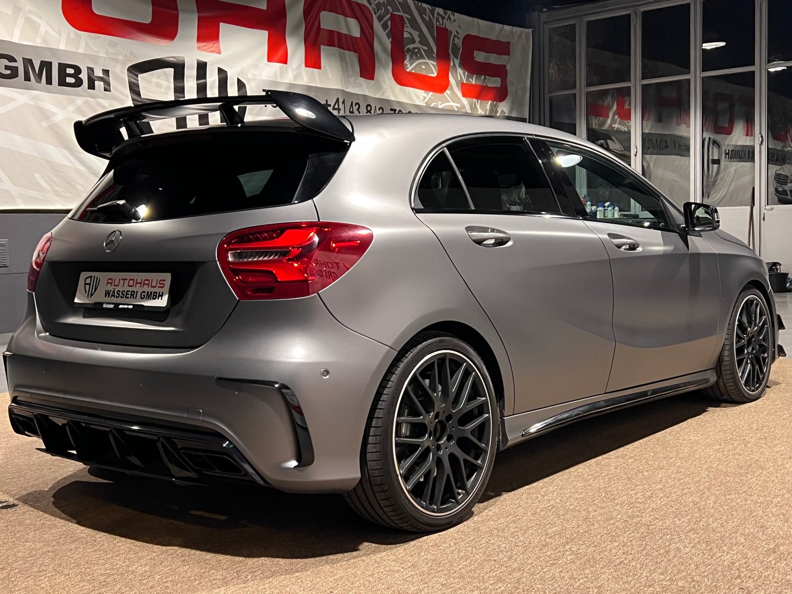 MERCEDES-BENZ A 45 AMG 4Matic Petronas 2015 Edition 7G-DCT, Essence, Occasion / Utilisé, Automatique - 3
