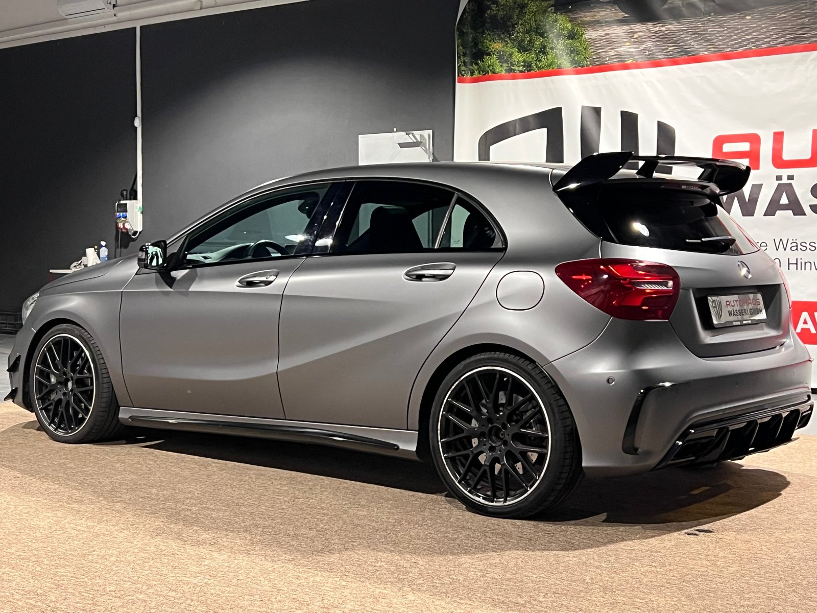 MERCEDES-BENZ A 45 AMG 4Matic Petronas 2015 Edition 7G-DCT, Essence, Occasion / Utilisé, Automatique - 5