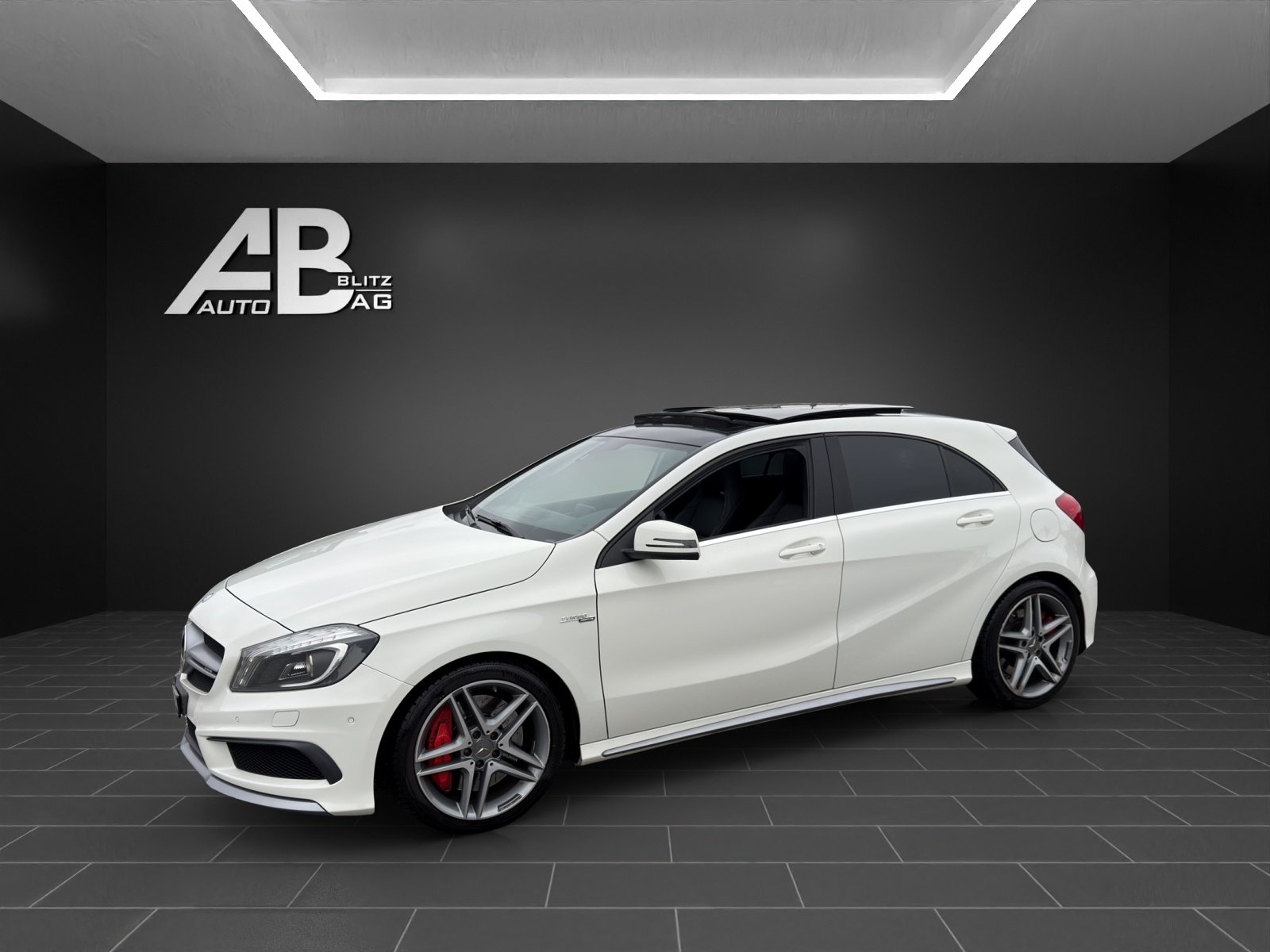 MERCEDES-BENZ A 45 AMG 4Matic Speedshift 7G-DCT * Perlmuttwe, Petrol, Second hand / Used, Automatic - 2