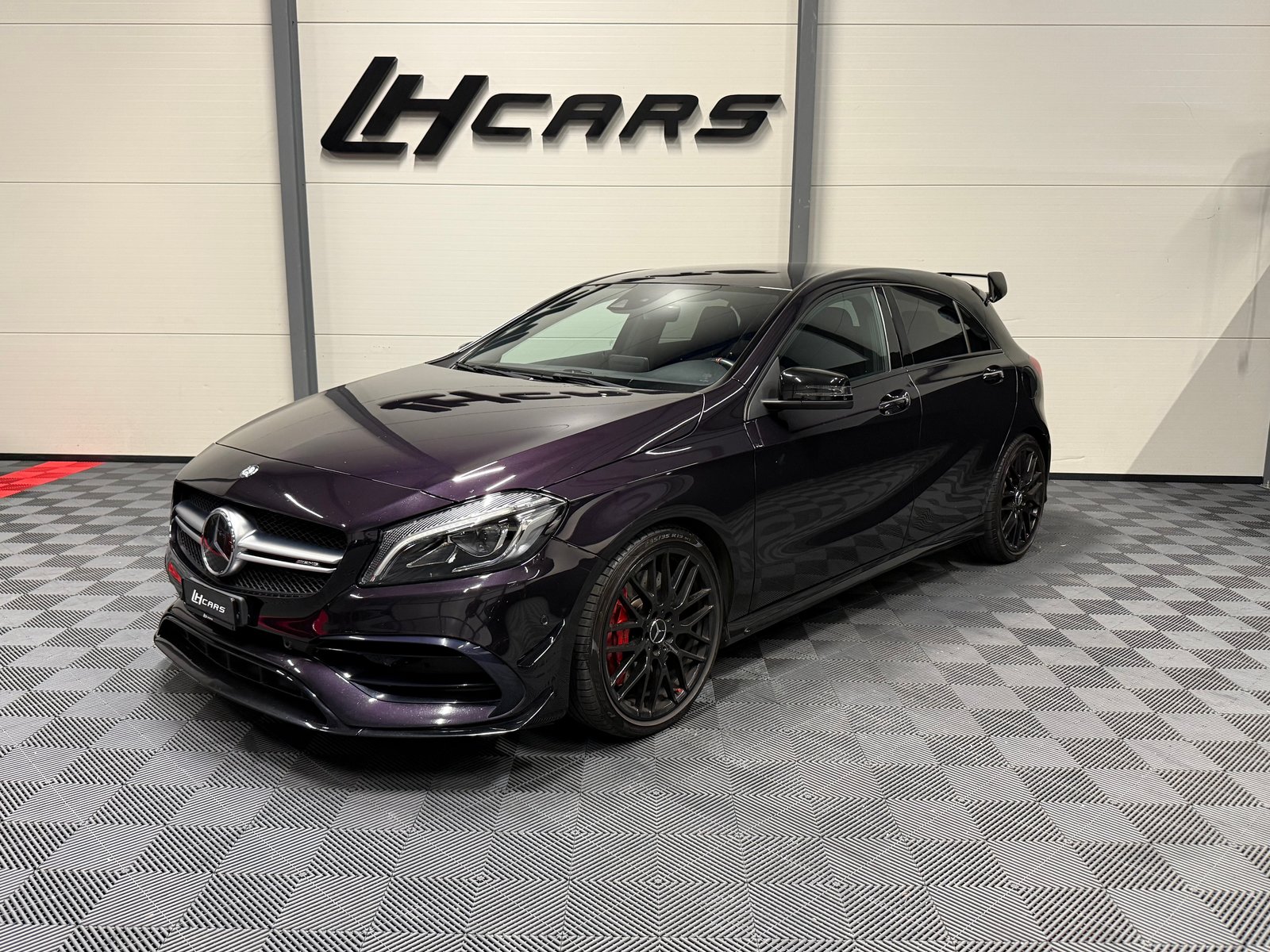 MERCEDES-BENZ A 45 AMG 4m PERFORMANCE