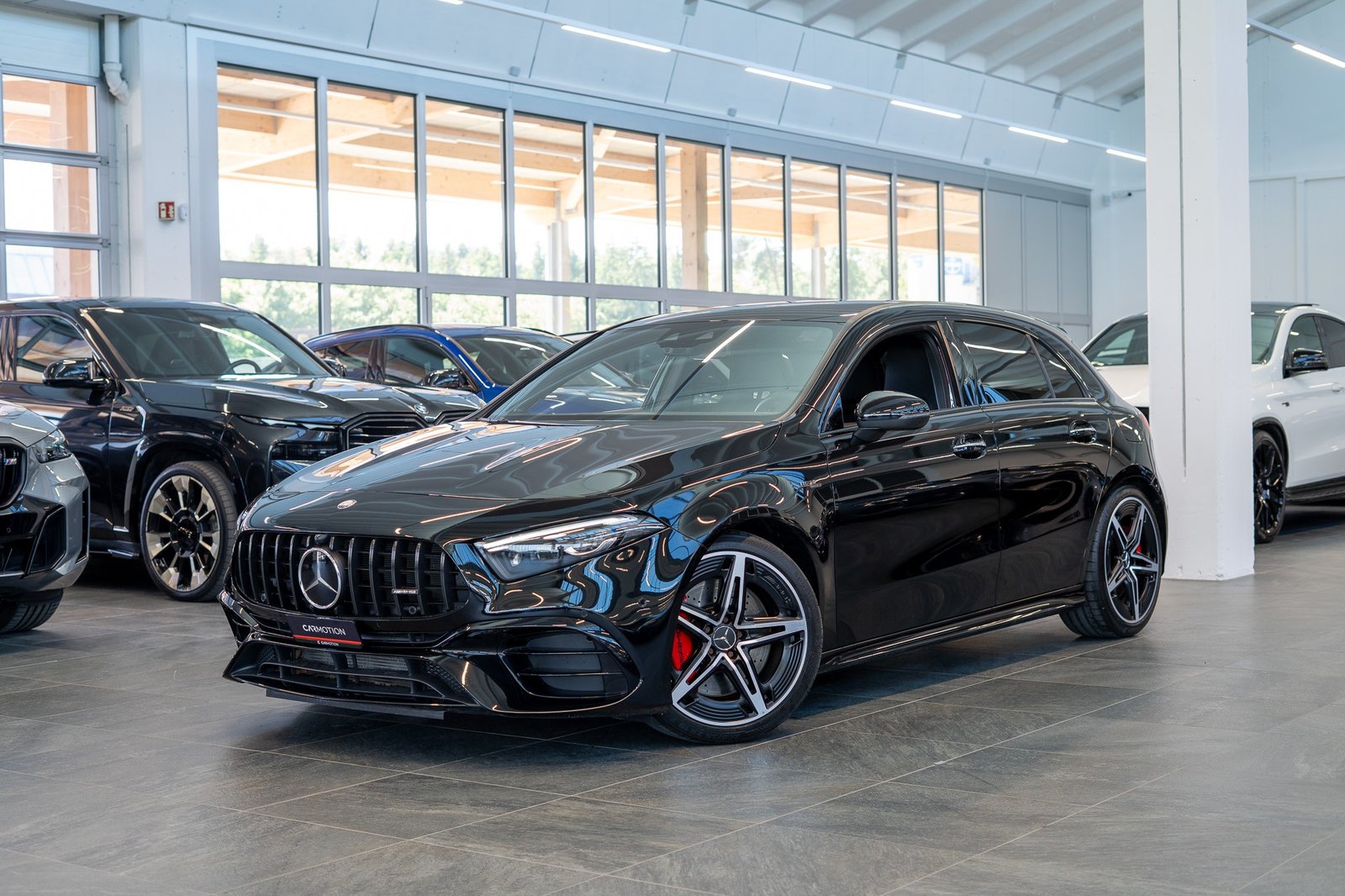 MERCEDES-BENZ A 45 S AMG 4matic+ / Burmester / Ambiente-bele