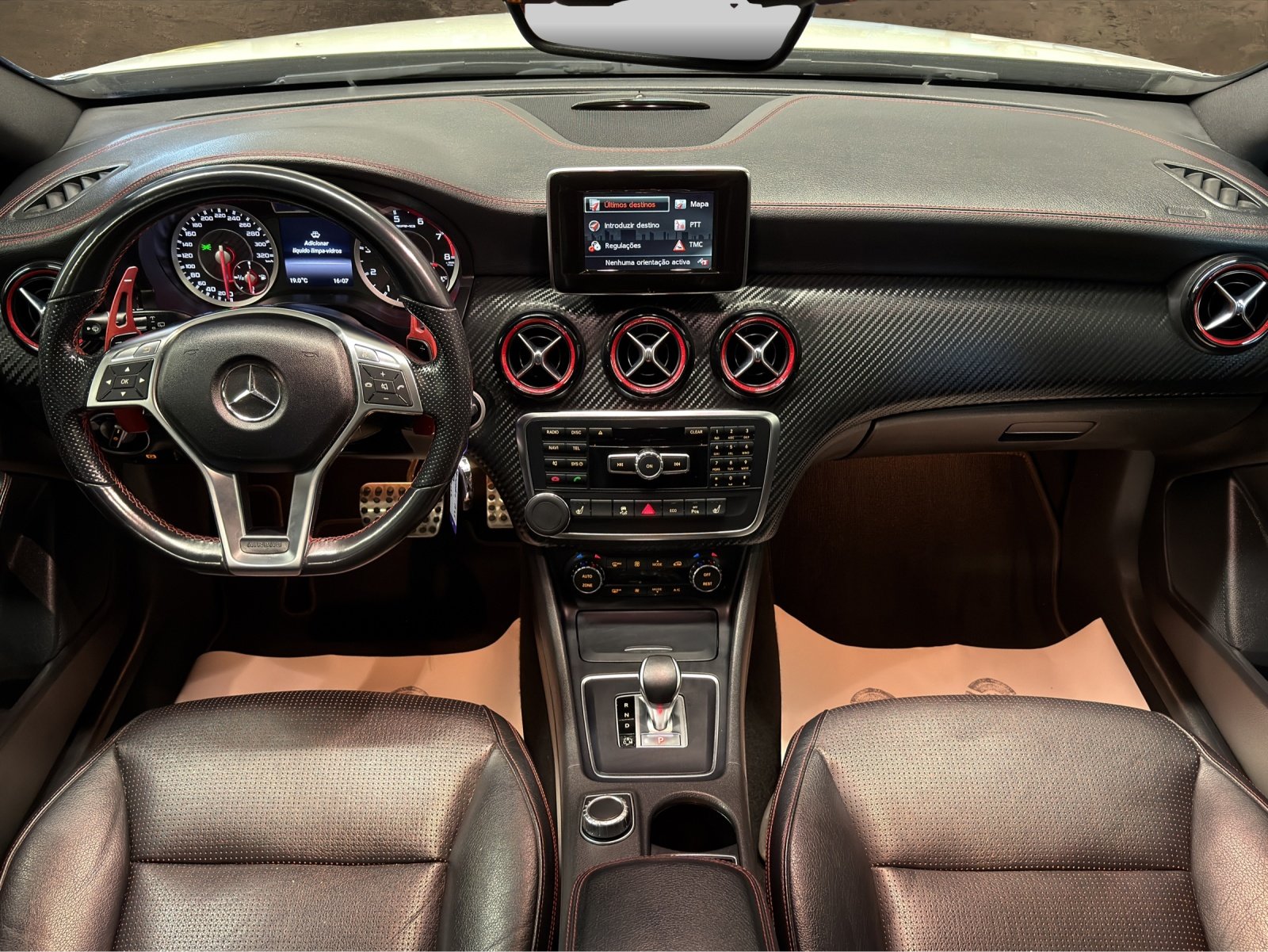 MERCEDES-BENZ A 45 AMG 4Matic Speedshift 7G-DCT, Essence, Occasion / Utilisé, Automatique - 4