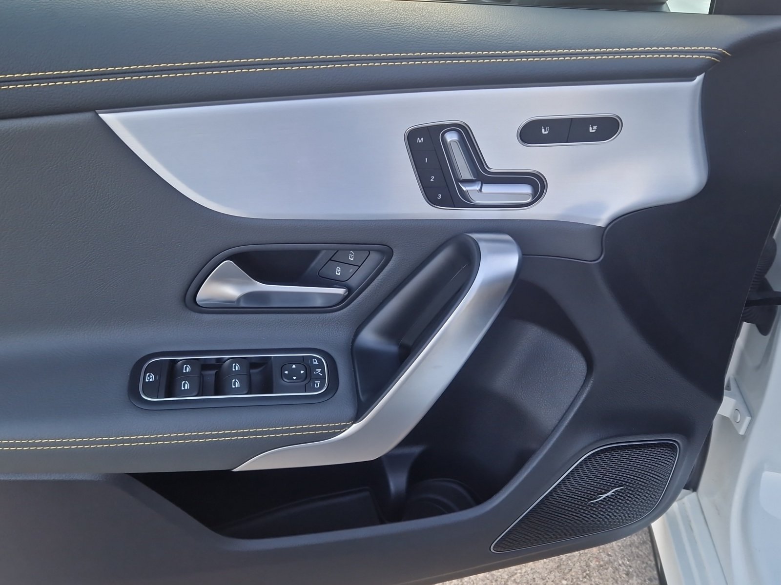 MERCEDES-BENZ A-Klasse W177 A 45 S AMG 4matic+, Petrol, Second hand / Used, Automatic - 6