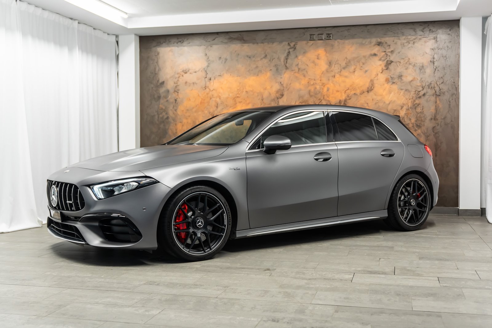 MERCEDES-BENZ A 45 AMG 4Matic+ Speedshift *Magno-Grau*AMG-Ab, Essence, Occasion / Utilisé, Automatique - 4