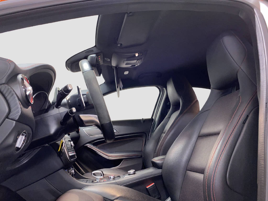 MERCEDES-BENZ A 45 AMG 4m, Essence, Occasion / Utilisé, Automatique - 7