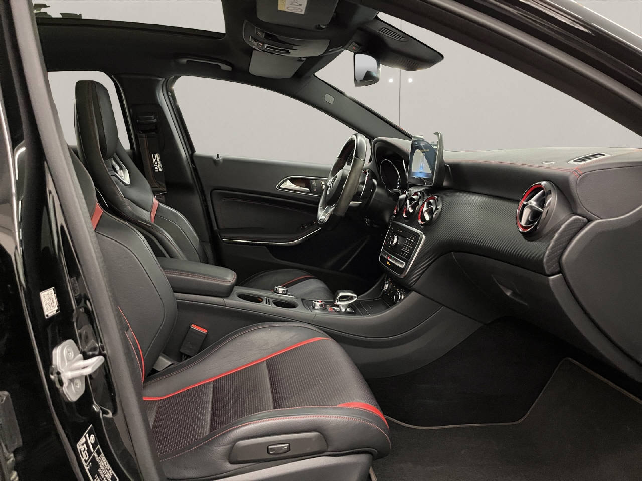 MERCEDES-BENZ A-Klasse W176 A 45 AMG 4m, Benzin, Occasion / Gebraucht, Automatik - 6
