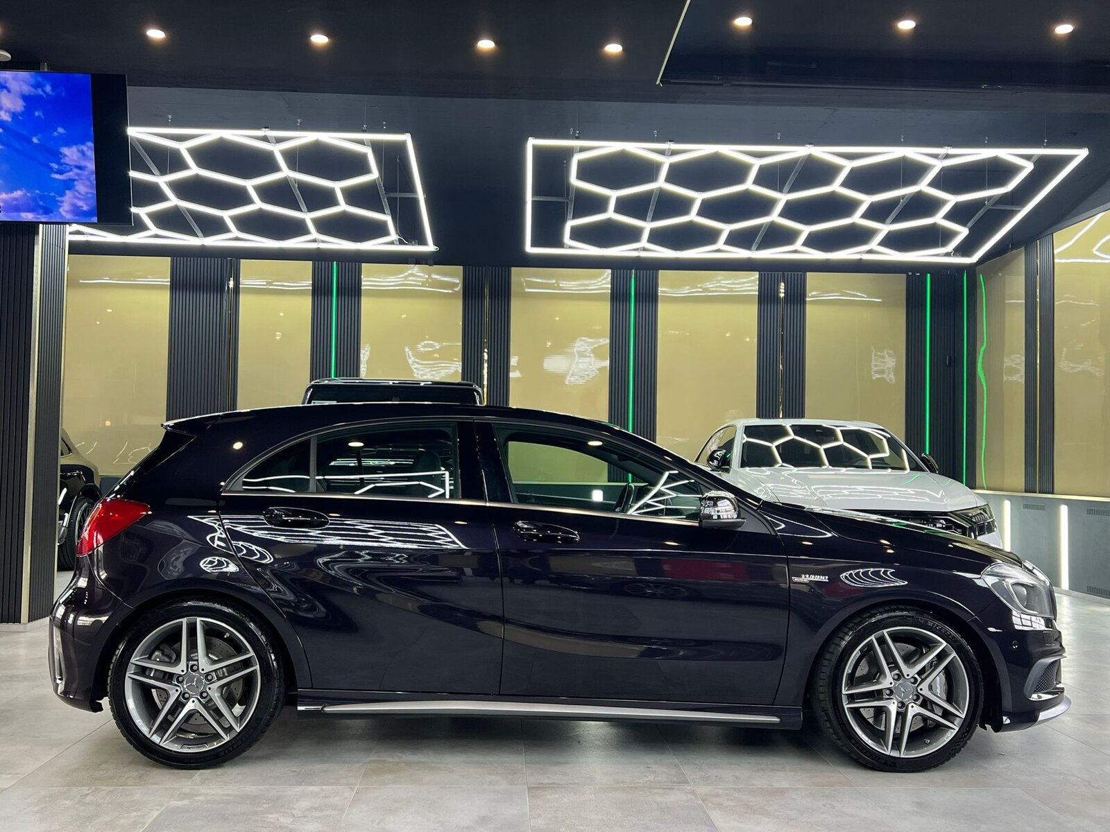 MERCEDES-BENZ A 45 AMG 4Matic Speedshift 7G-DCT, Petrol, Second hand / Used, Automatic - 5