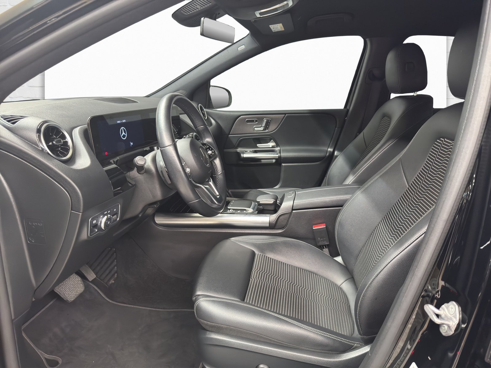 MERCEDES-BENZ B 180 Progressive, Benzin, Occasion / Gebraucht, Automatik - 7
