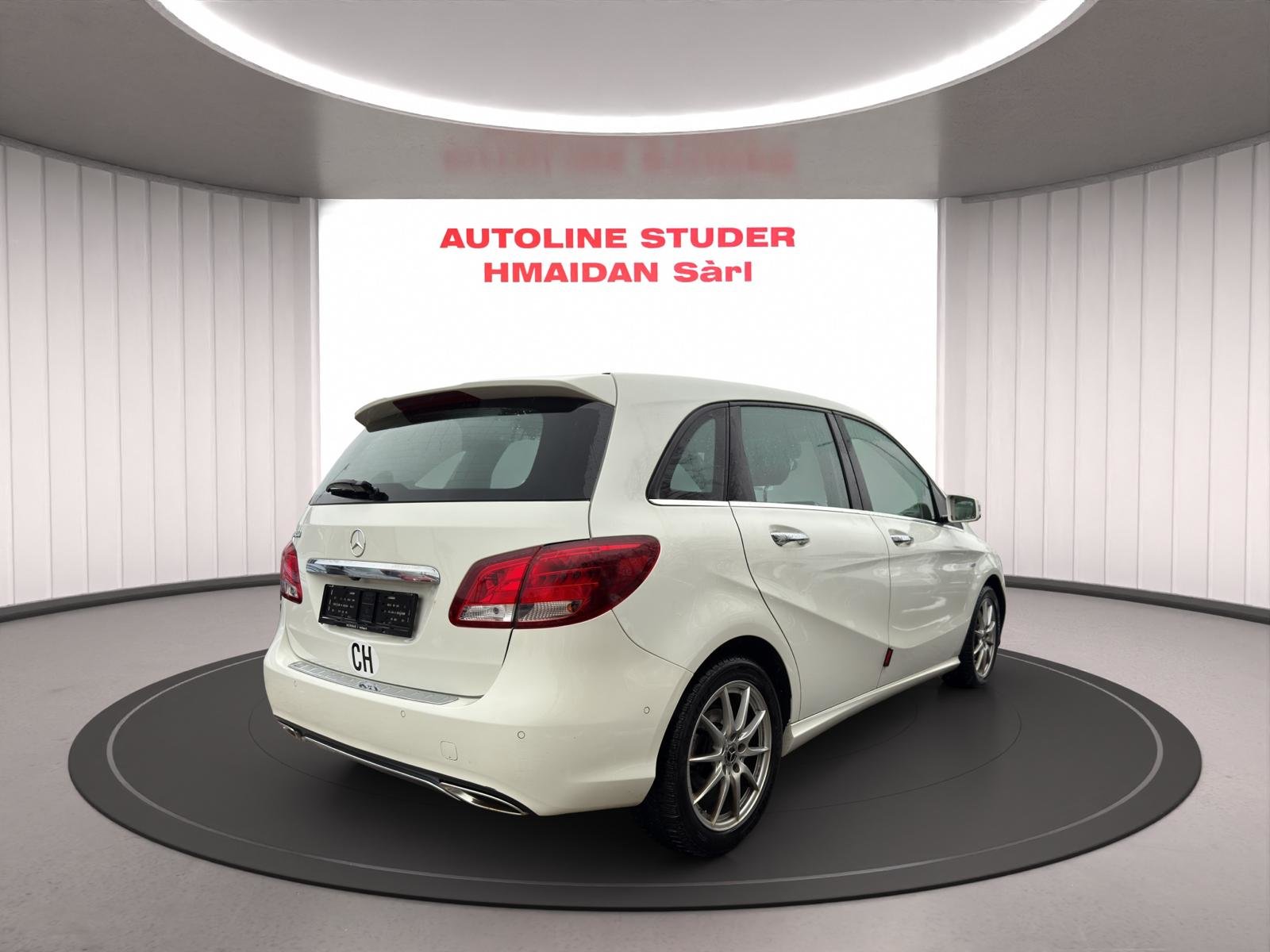 MERCEDES-BENZ B 180 Style, Benzin, Occasion / Gebraucht, Handschaltung - 2