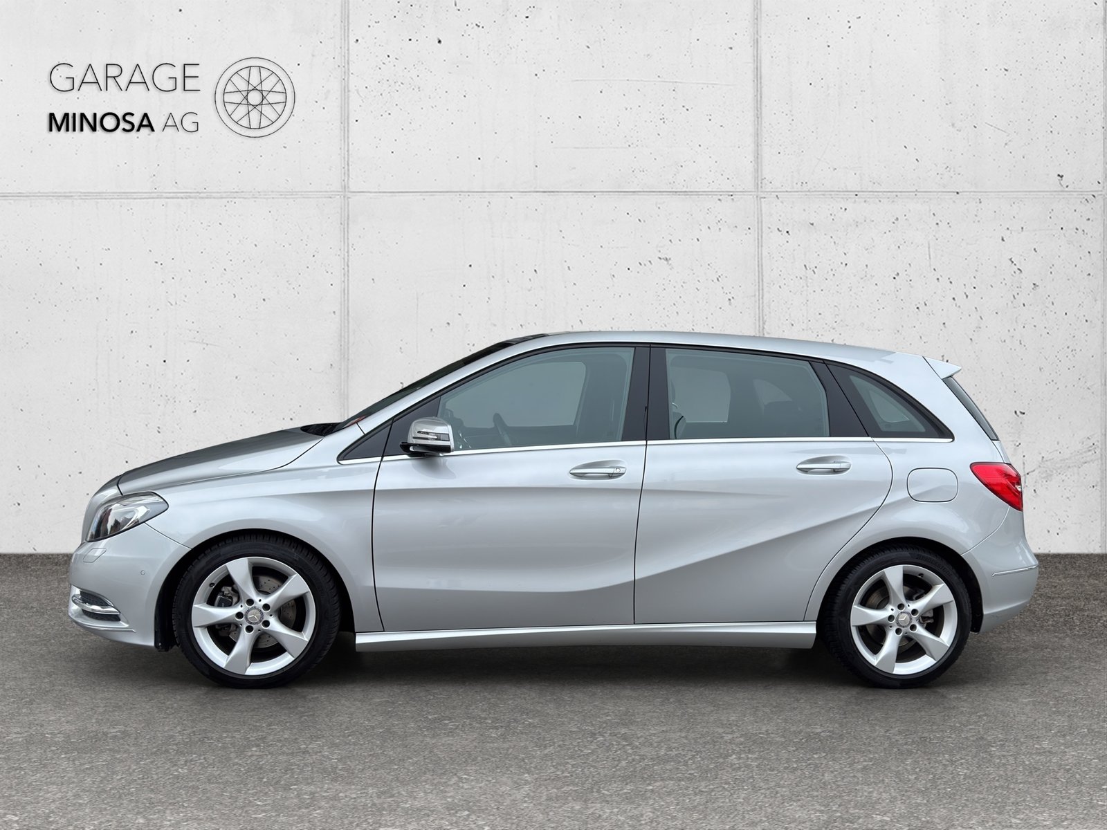 MERCEDES-BENZ B 180 7G-DCT, Essence, Occasion / Utilisé, Automatique - 2