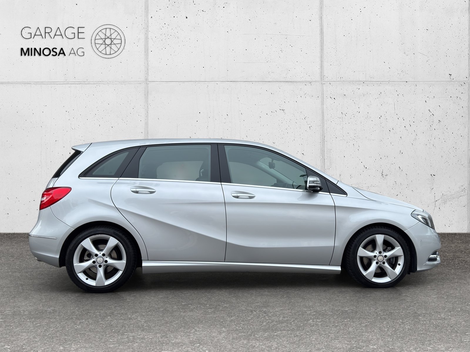 MERCEDES-BENZ B 180 7G-DCT, Essence, Occasion / Utilisé, Automatique - 6