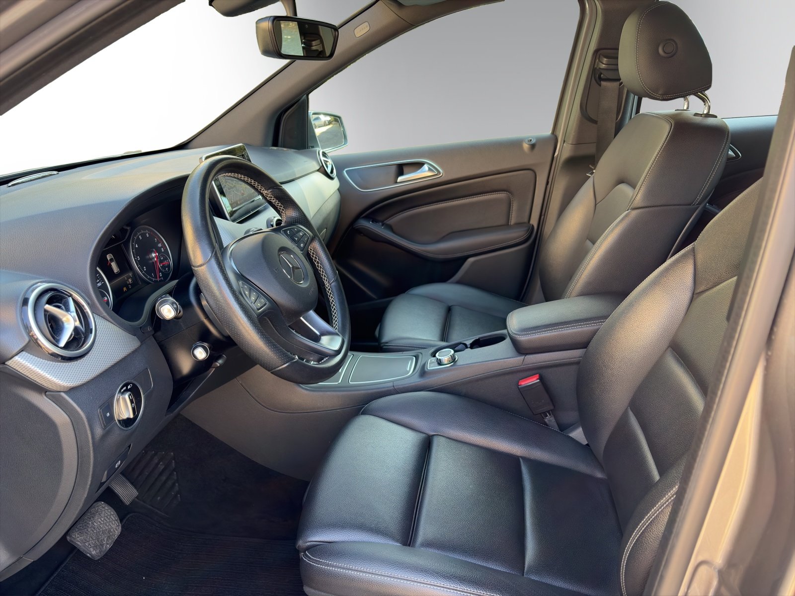 MERCEDES-BENZ B 180 Urban, Petrol, Second hand / Used, Automatic - 5