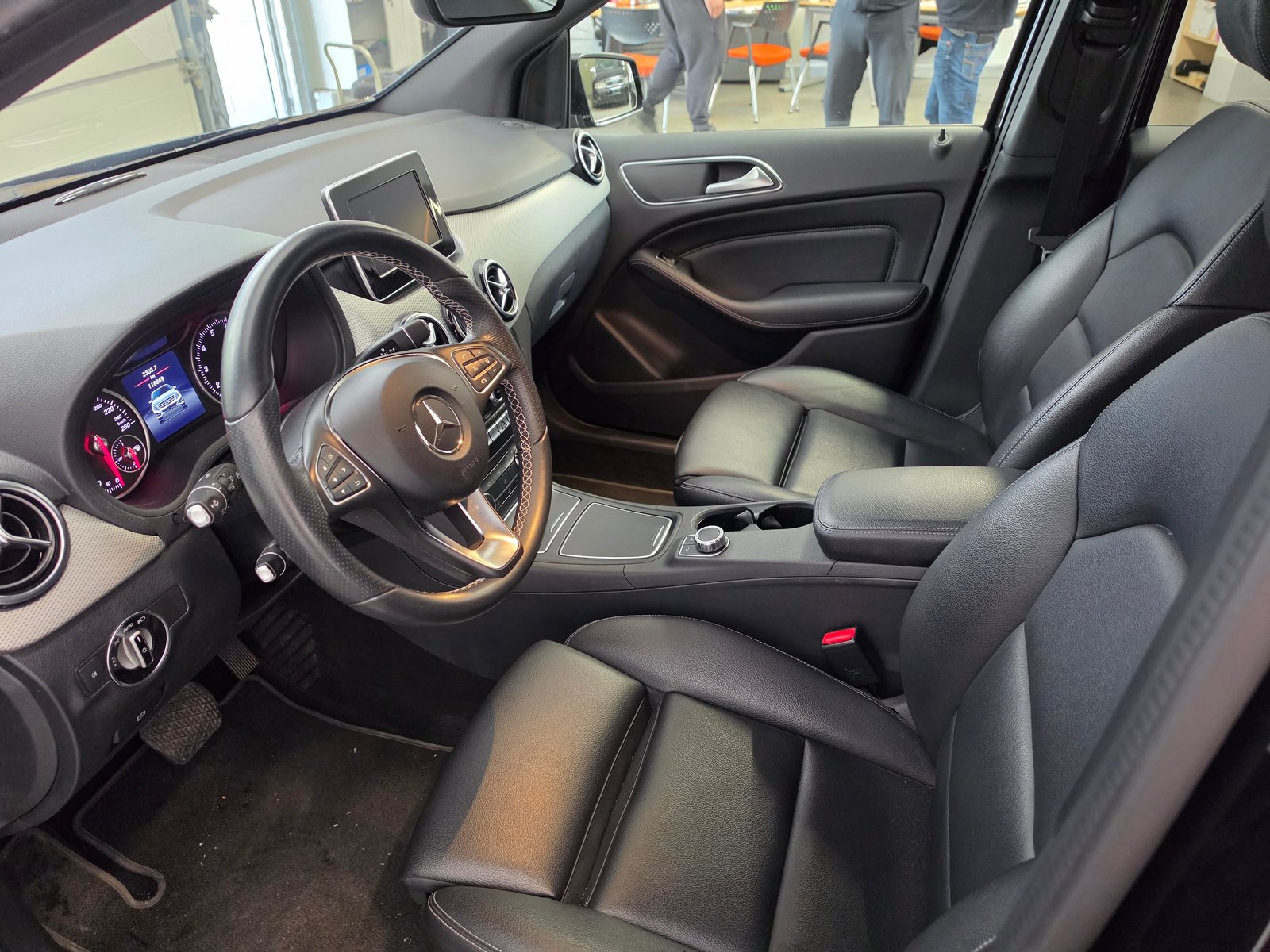 MERCEDES-BENZ B 180 Urban 7G-DCT, Benzina, Occasioni / Usate, Automatico - 4