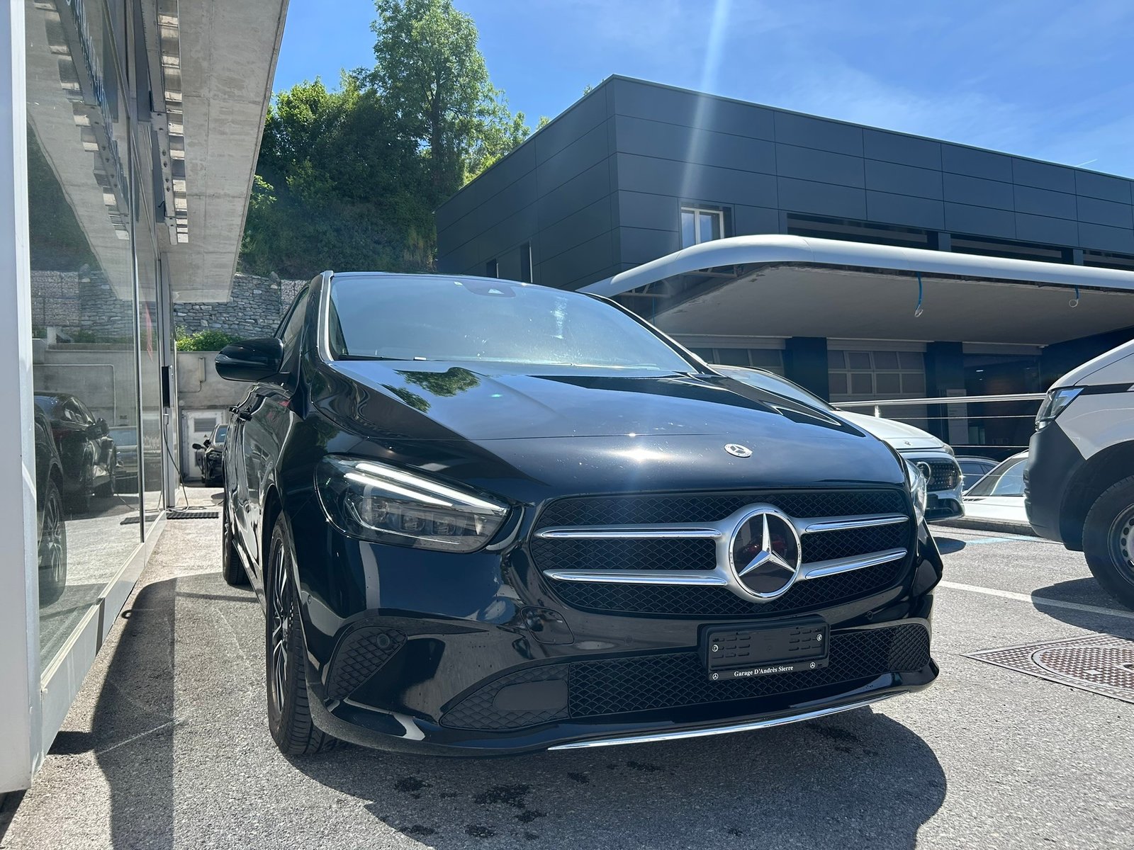 MERCEDES-BENZ B 180 Progressive 7G-DCT, Benzin, Occasion / Gebraucht, Automatik - 2