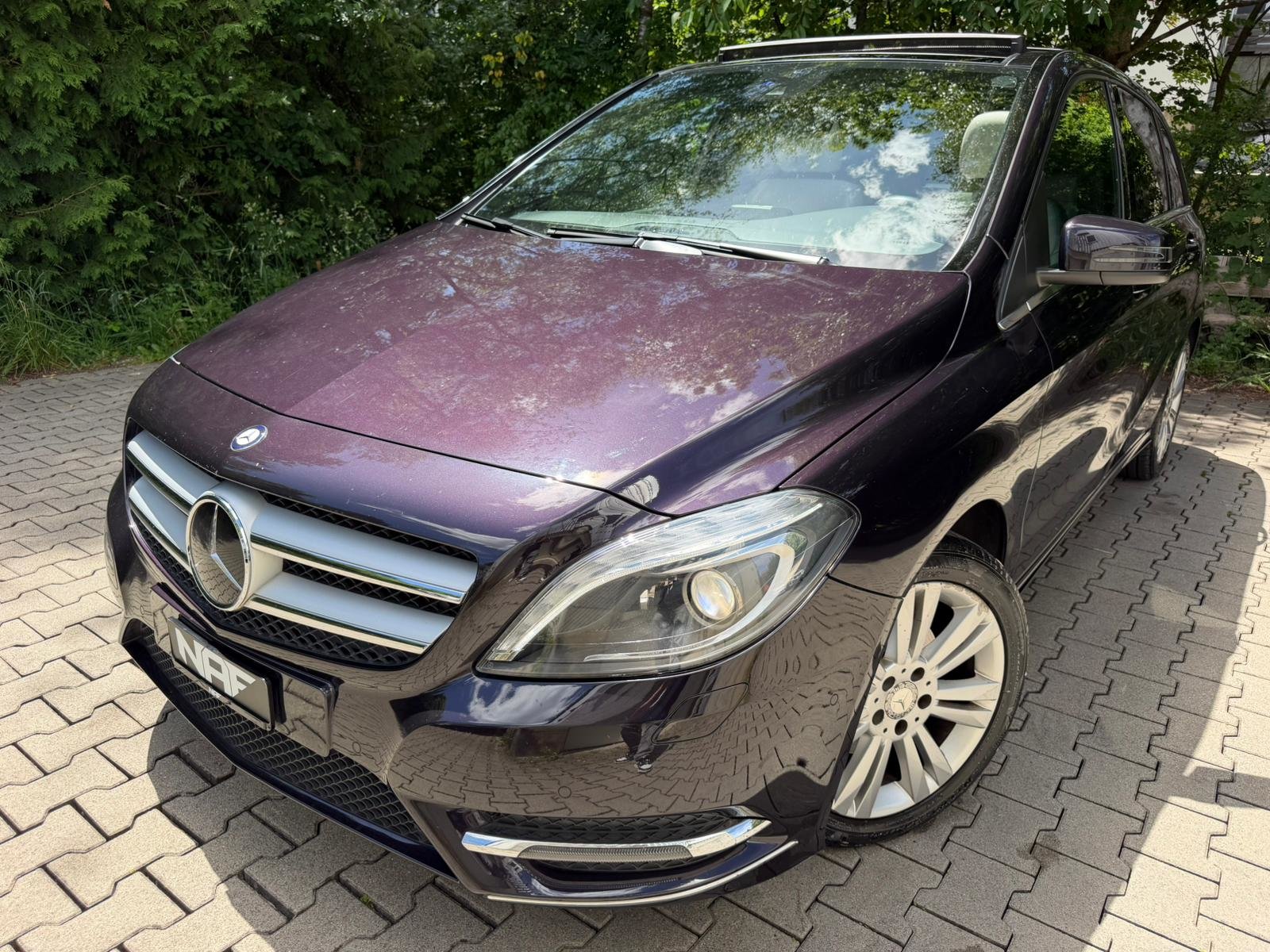MERCEDES-BENZ B 180 7G-DCT