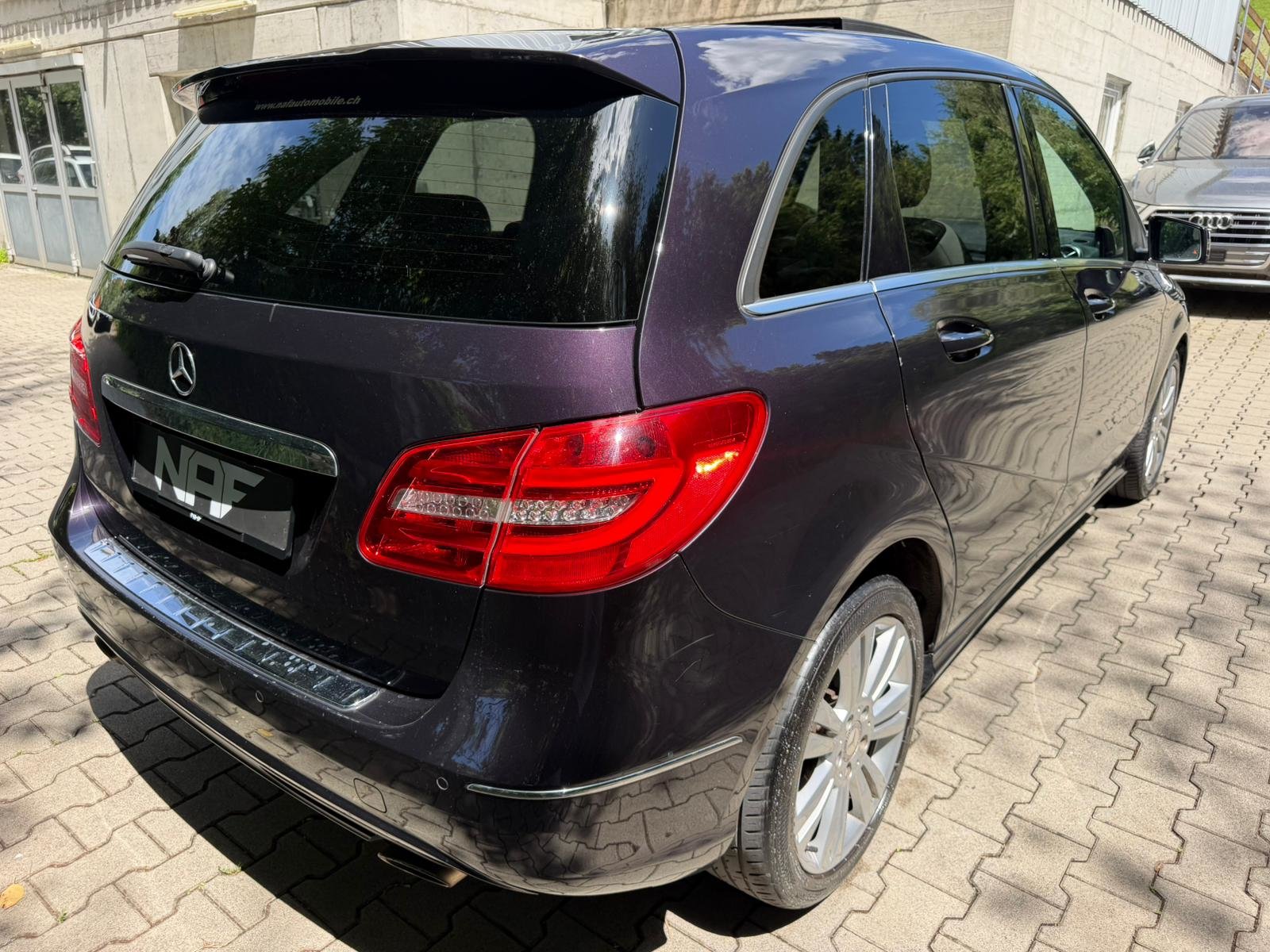 MERCEDES-BENZ B 180 7G-DCT, Petrol, Second hand / Used, Automatic - 5