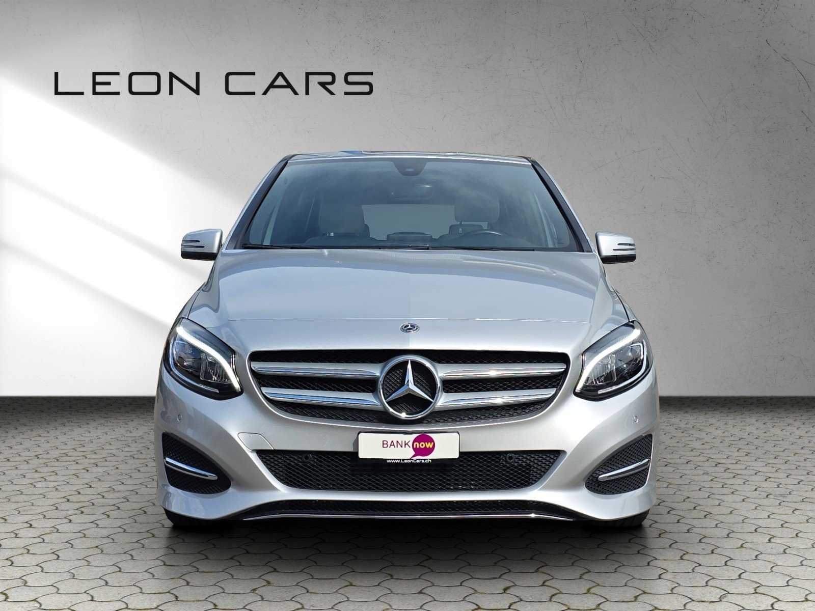 MERCEDES-BENZ B 180 Urban 7G-DCT, Benzin, Occasion / Gebraucht, Automatik - 2