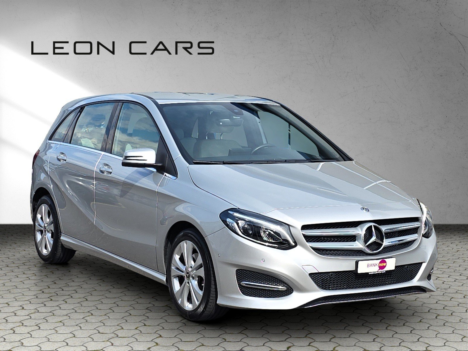 MERCEDES-BENZ B 180 Urban 7G-DCT, Benzin, Occasion / Gebraucht, Automatik - 3