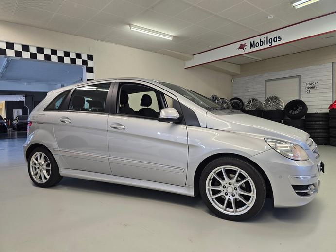 MERCEDES-BENZ B 180 My Star Autotronic, Benzina, Occasioni / Usate, Automatico