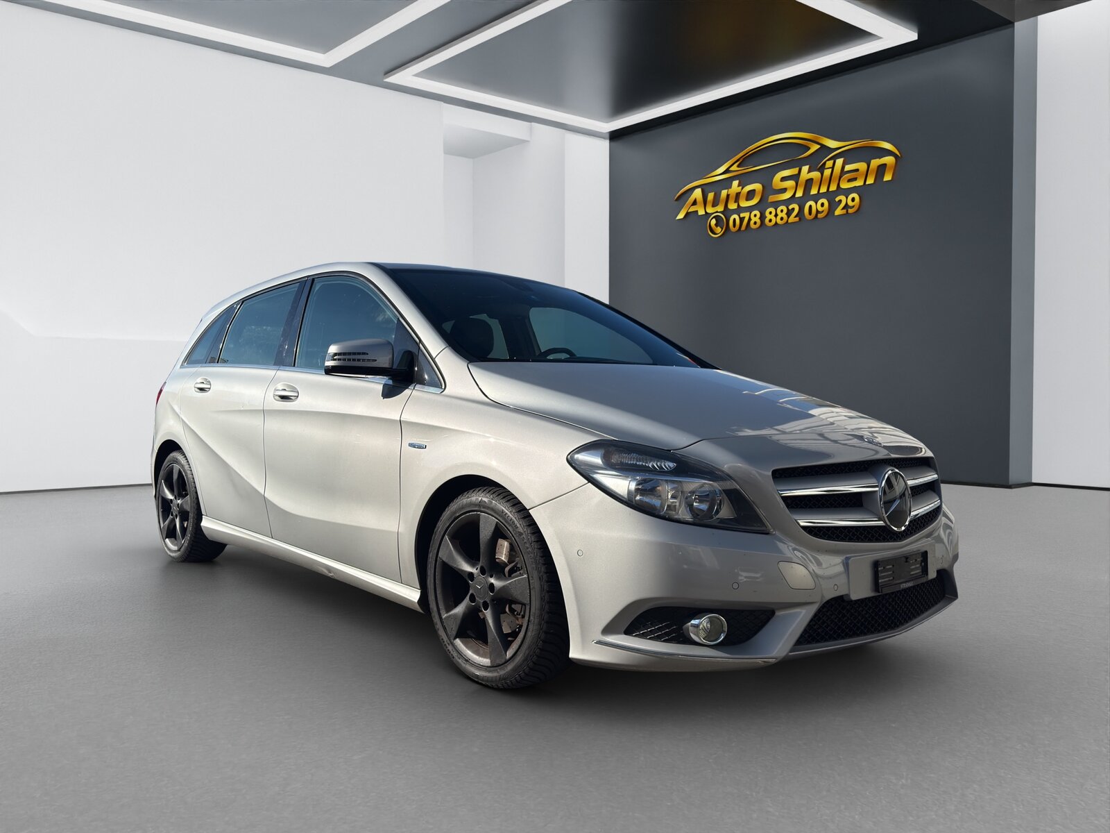 MERCEDES-BENZ B 180 Active Edition