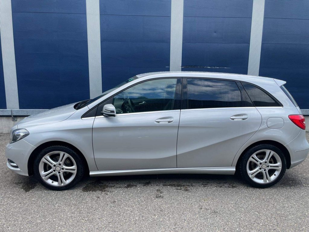 MERCEDES-BENZ B 180 B 180, Benzin, Occasion / Gebraucht, Automatik - 4