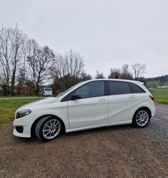 MERCEDES-BENZ B-Klasse W246 B 200