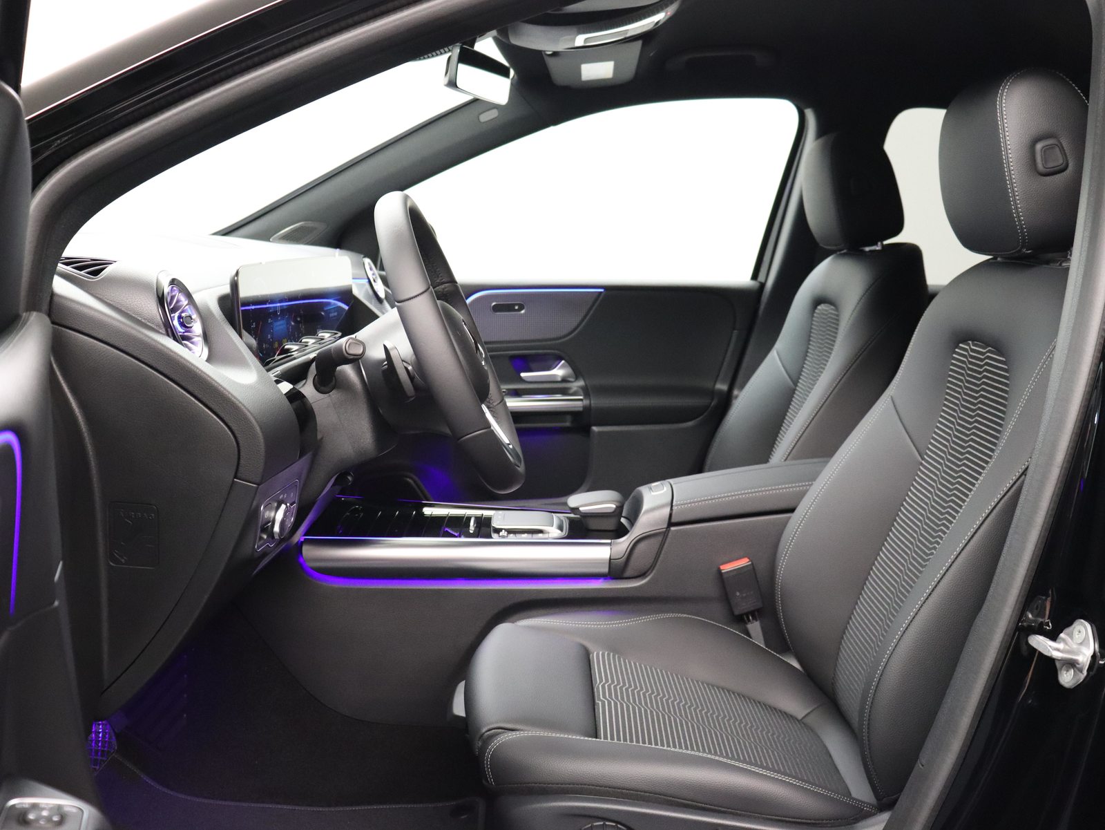 MERCEDES-BENZ B 200 Night Star, Essence, Occasion / Utilisé, Automatique - 6