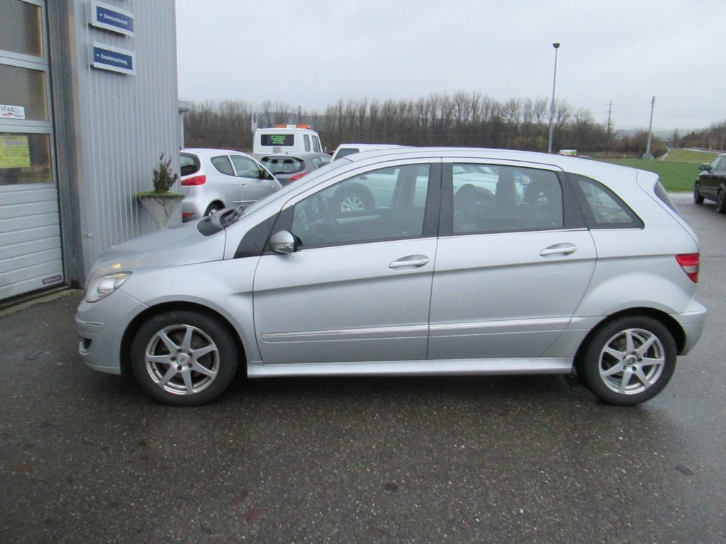 MERCEDES-BENZ B 200 T, Petrol, Second hand / Used, Automatic - 2