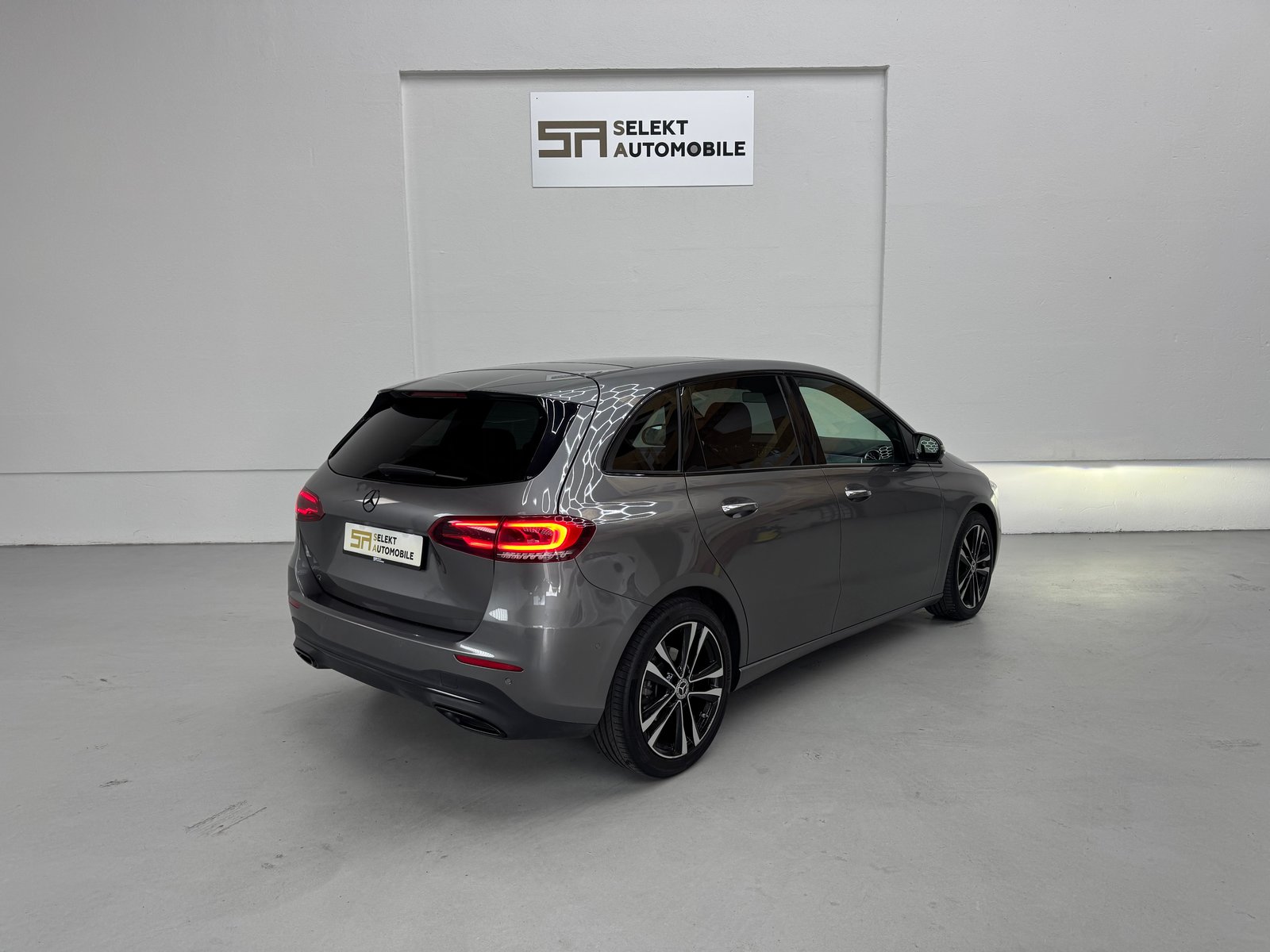 MERCEDES-BENZ B 200 d Night Star 8G-DCT, Diesel, Occasion / Gebraucht, Automatik - 6