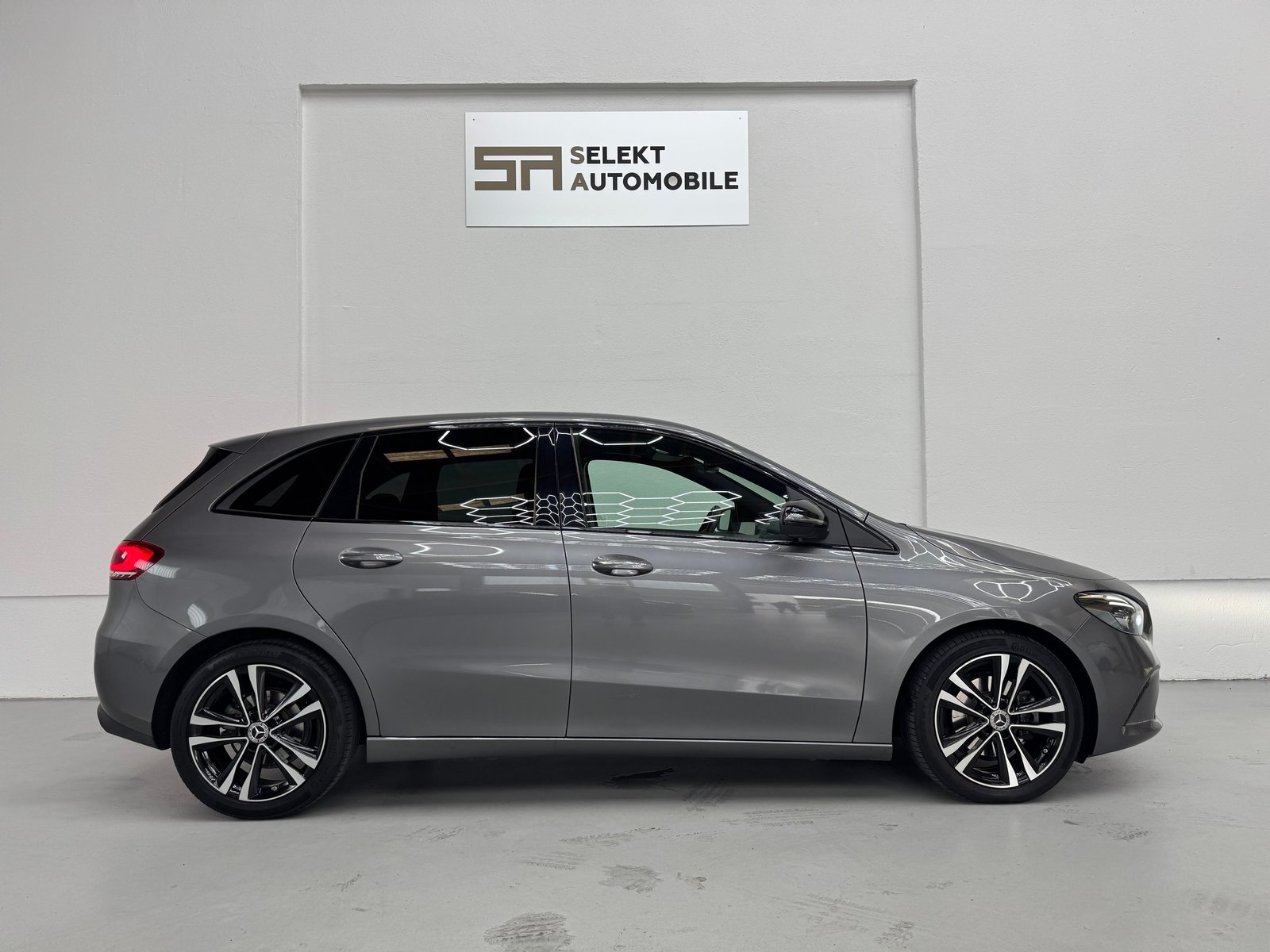 MERCEDES-BENZ B 200 d Night Star 8G-DCT, Diesel, Occasion / Gebraucht, Automatik - 7