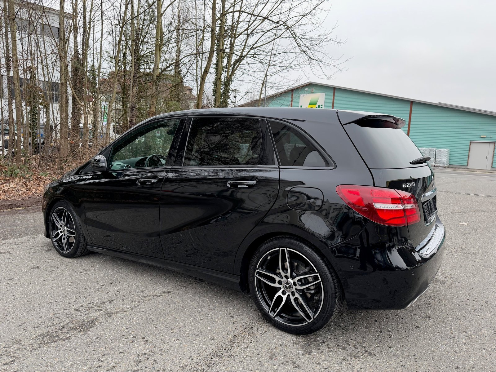 MERCEDES-BENZ B 200 Night Star 7G-DCT, Petrol, Second hand / Used, Automatic - 3