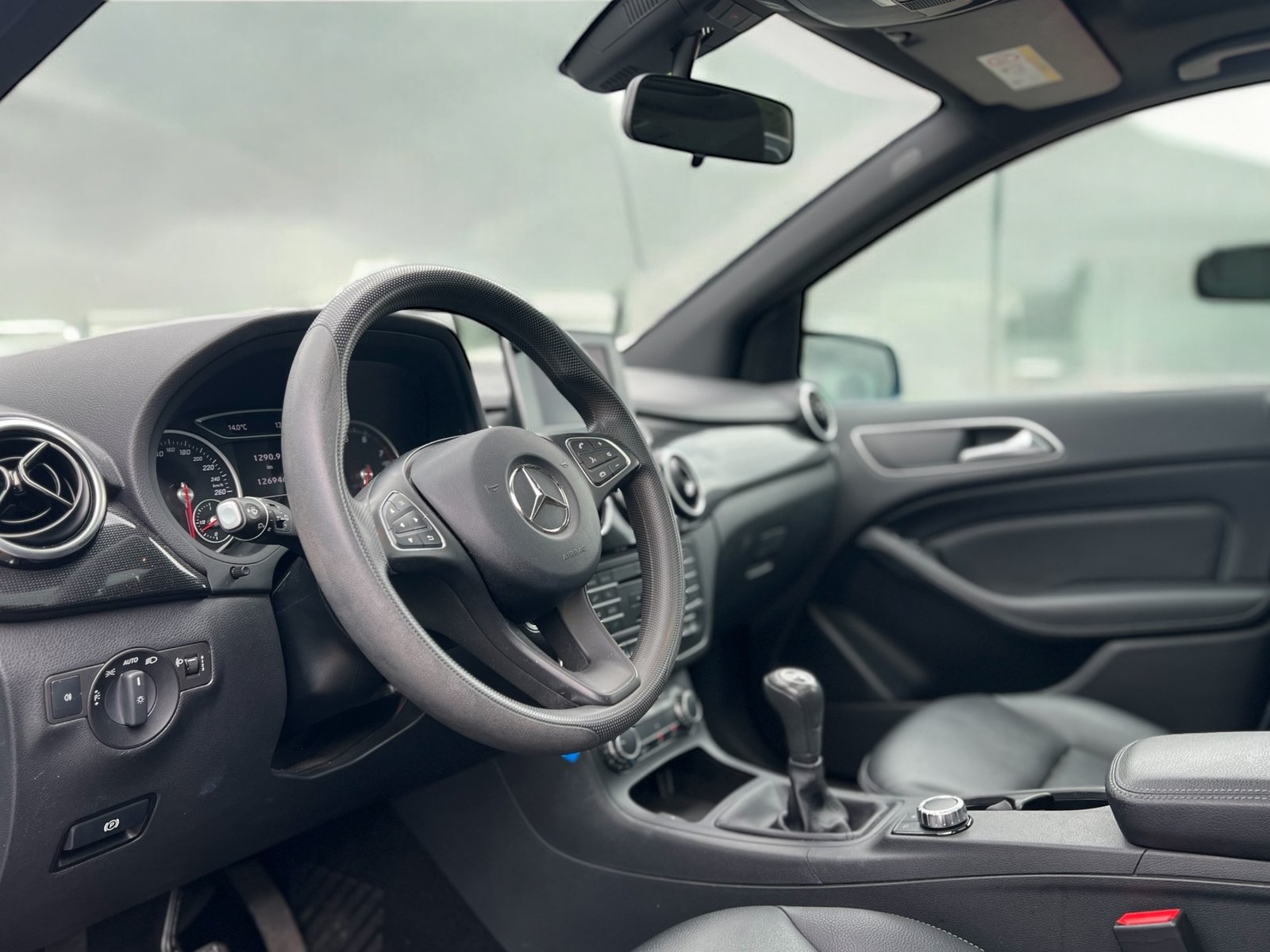 MERCEDES-BENZ B 200 Style, Benzin, Occasion / Gebraucht, Handschaltung - 6