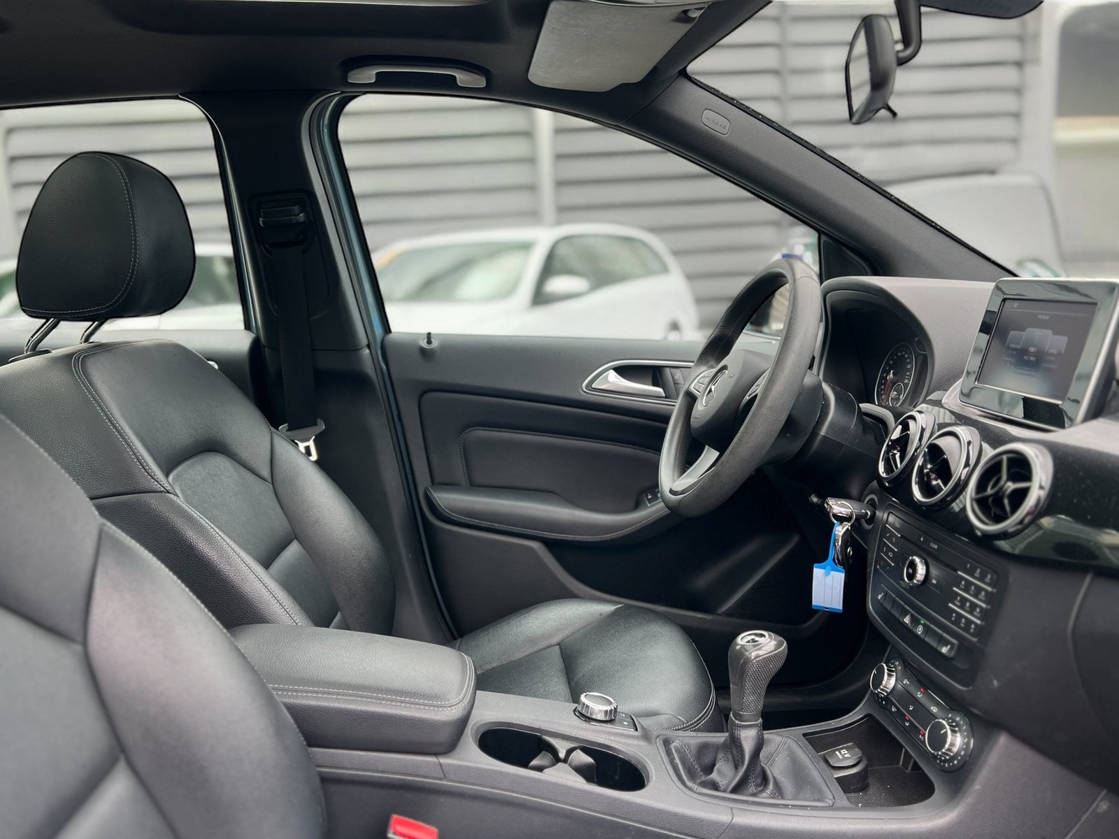 MERCEDES-BENZ B 200 Style, Benzin, Occasion / Gebraucht, Handschaltung - 7