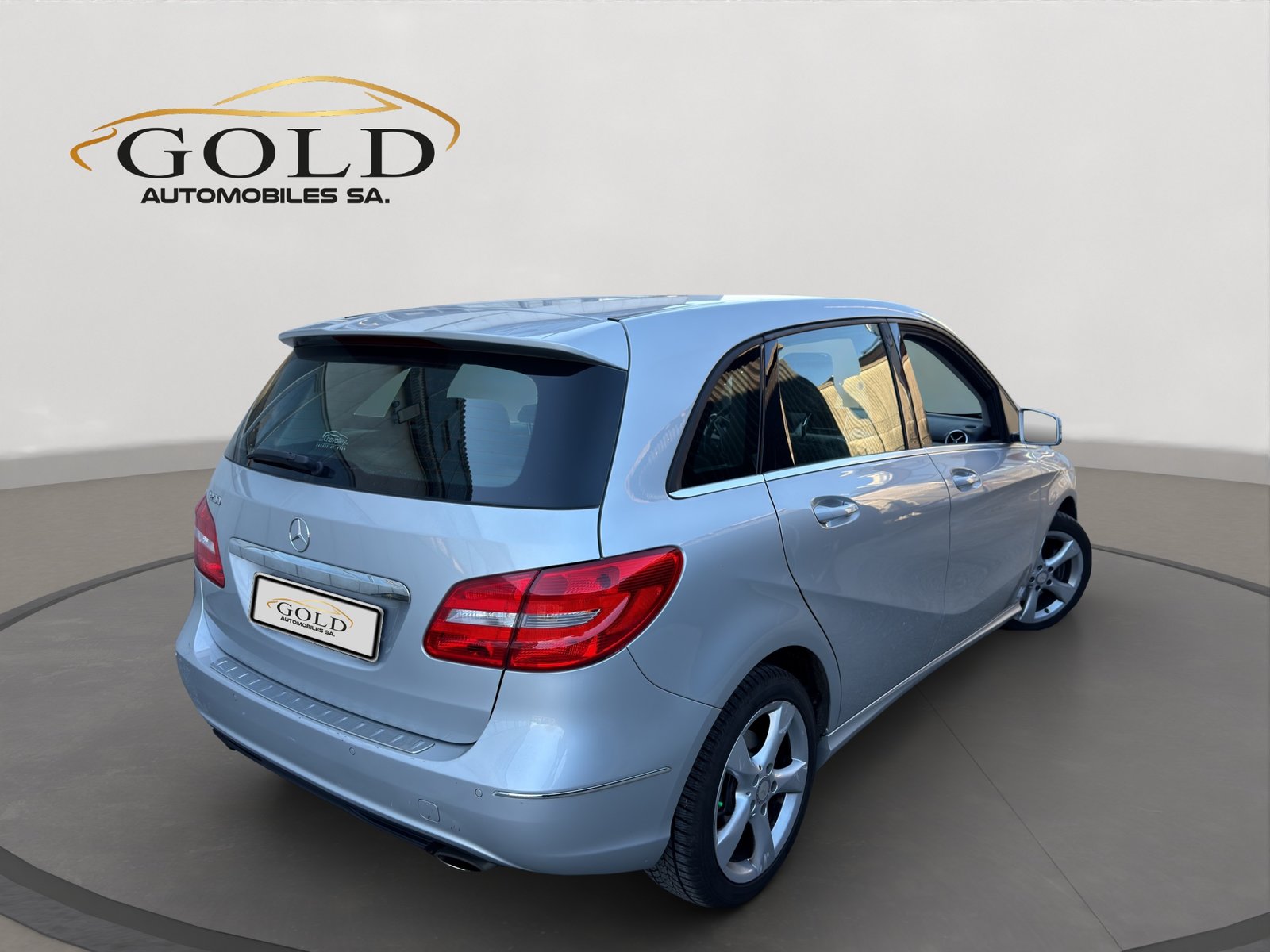 MERCEDES-BENZ B 200 7G-DCT, Petrol, Second hand / Used, Automatic - 2