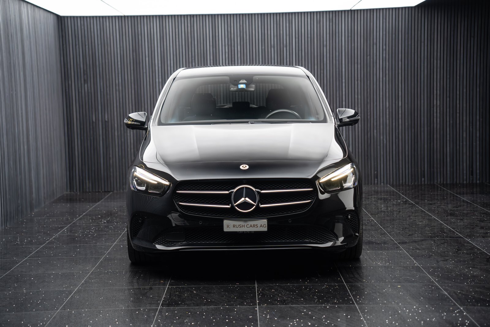 MERCEDES-BENZ B 200 d Night Star 8G-DCT, Diesel, Second hand / Used, Automatic - 2