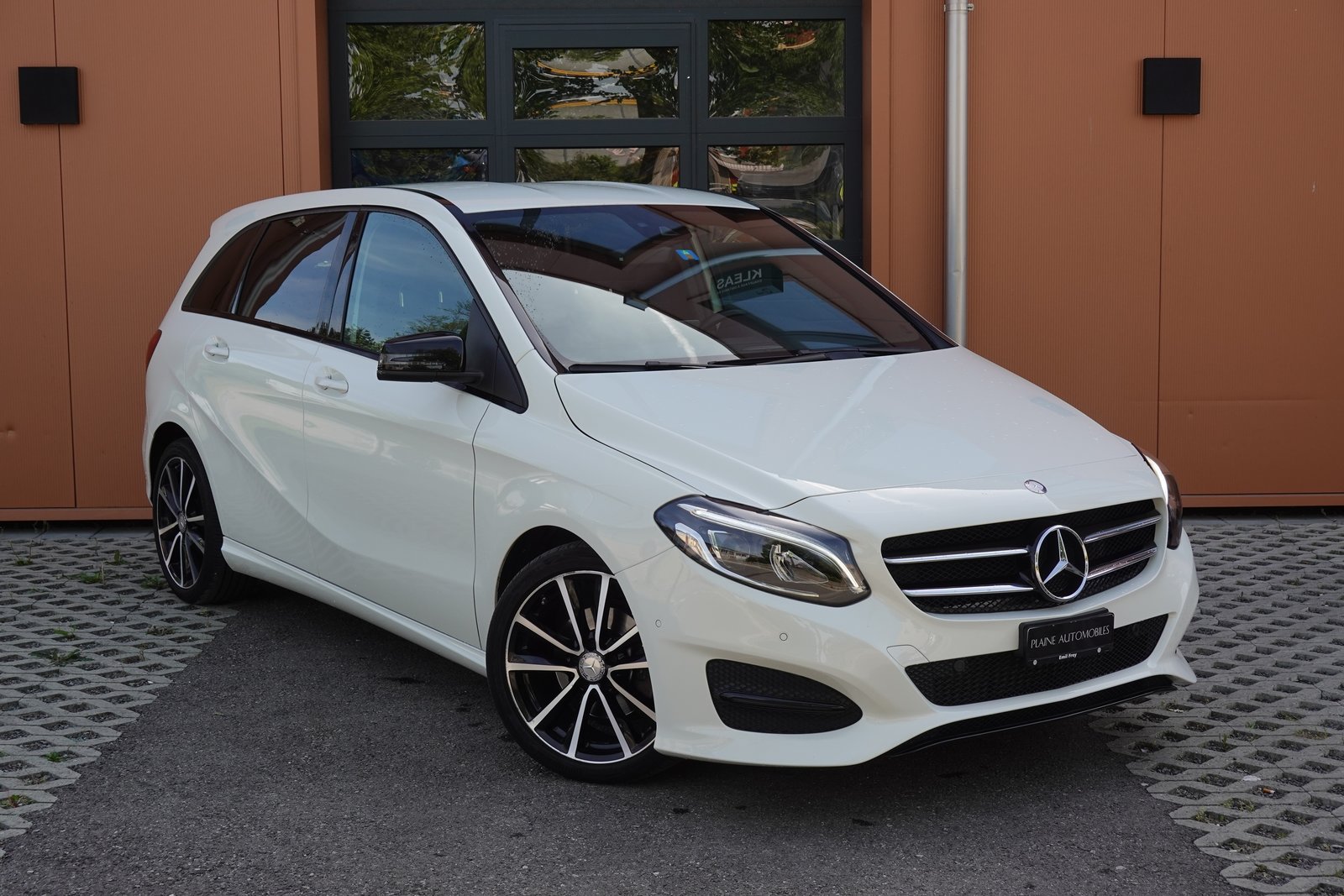 MERCEDES-BENZ B 200 AMG Line 7G-DCT