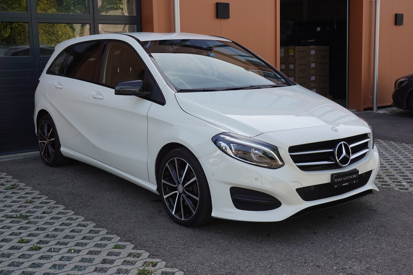 MERCEDES-BENZ B 200 AMG Line 7G-DCT, Benzin, Occasion / Gebraucht, Automatik - 3