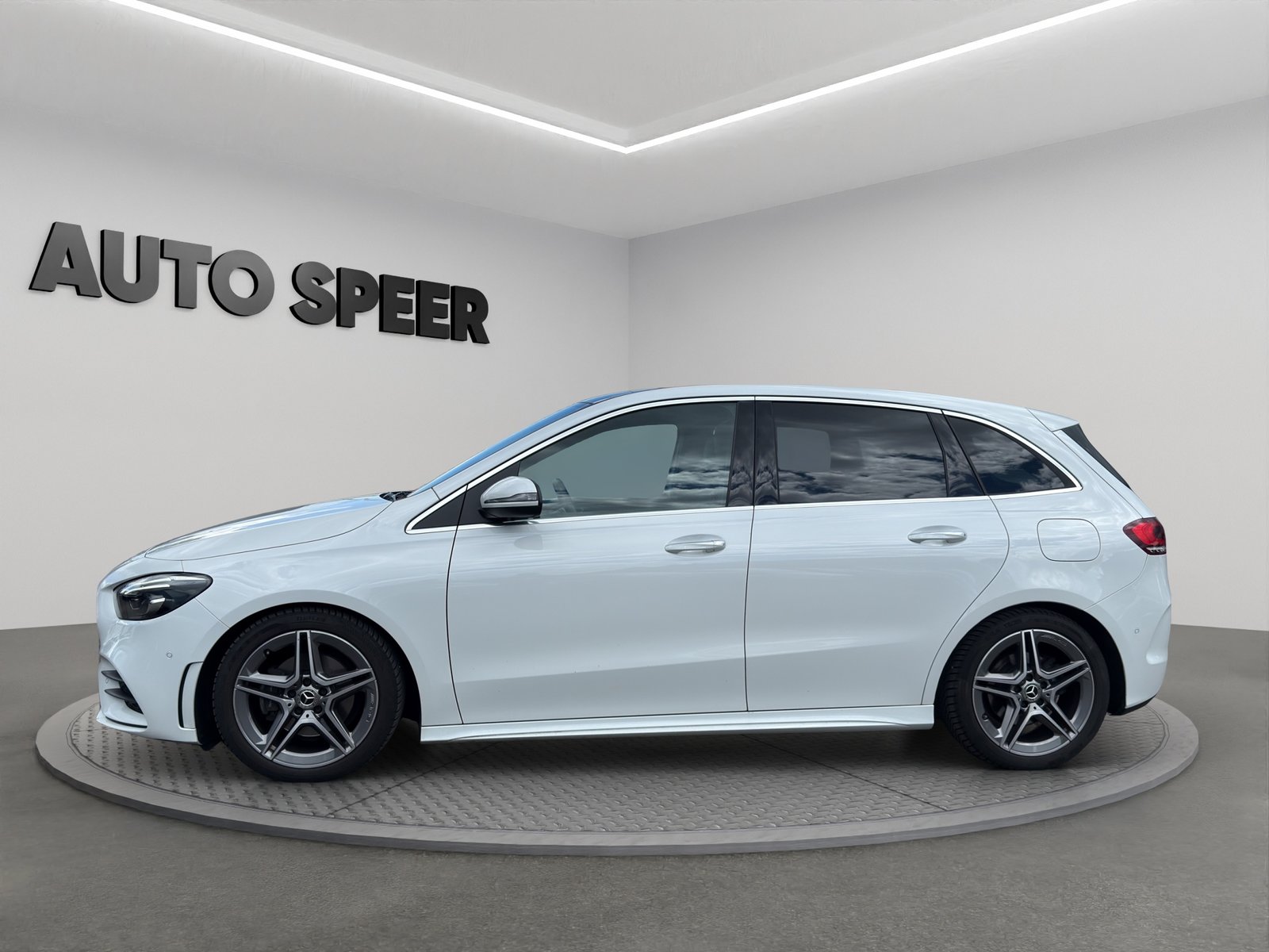 MERCEDES-BENZ B 200 4Matic AMG Line, Essence, Occasion / Utilisé, Automatique - 2