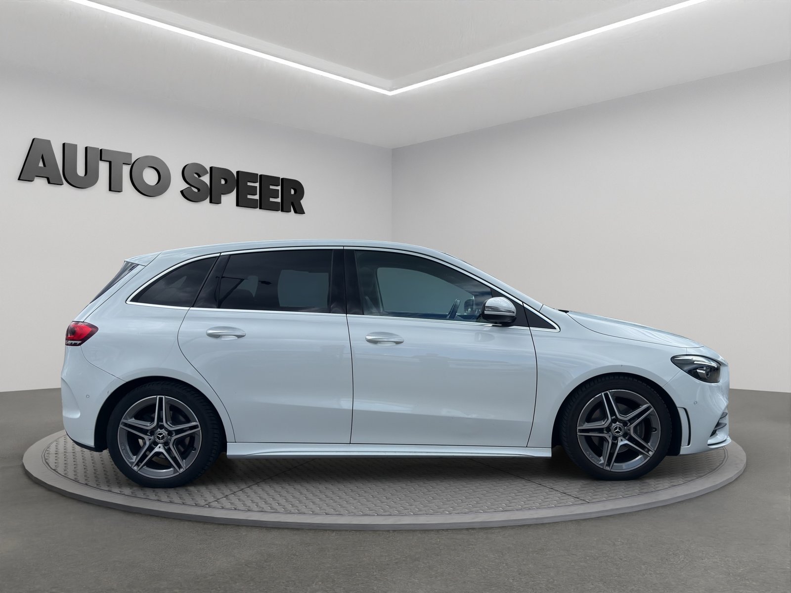 MERCEDES-BENZ B 200 4Matic AMG Line, Essence, Occasion / Utilisé, Automatique - 3