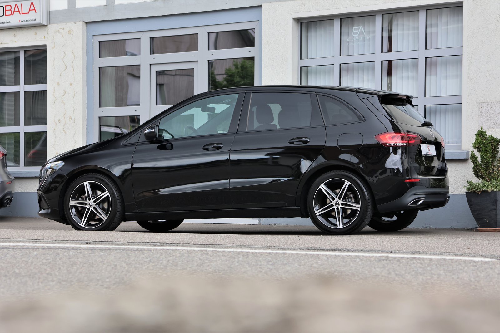 MERCEDES-BENZ B 200 d Night Star 8G-DCT, Diesel, Occasioni / Usate, Automatico - 4