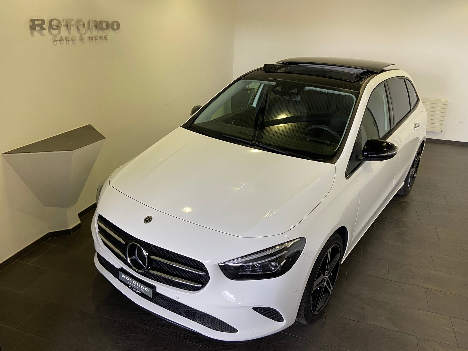 MERCEDES-BENZ B 200 Night Star 7G-DCT, Petrol, Second hand / Used, Automatic - 2