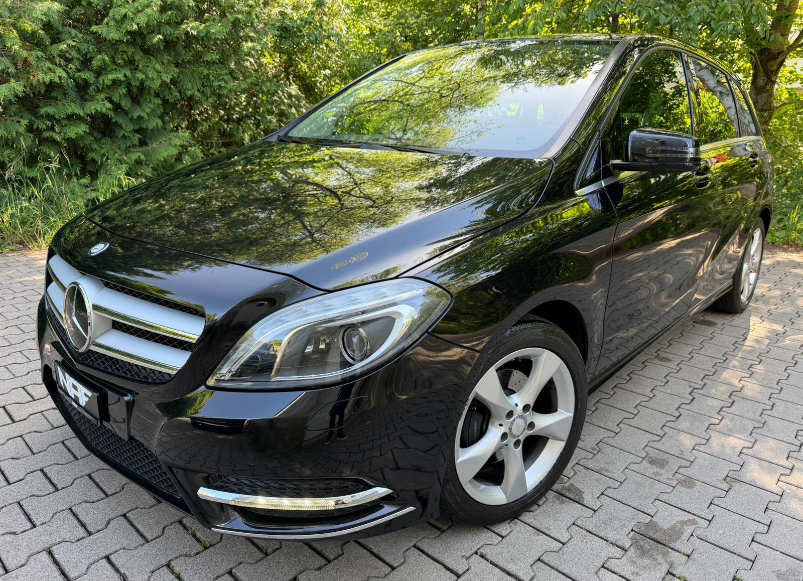 MERCEDES-BENZ B 200 7G-DCT