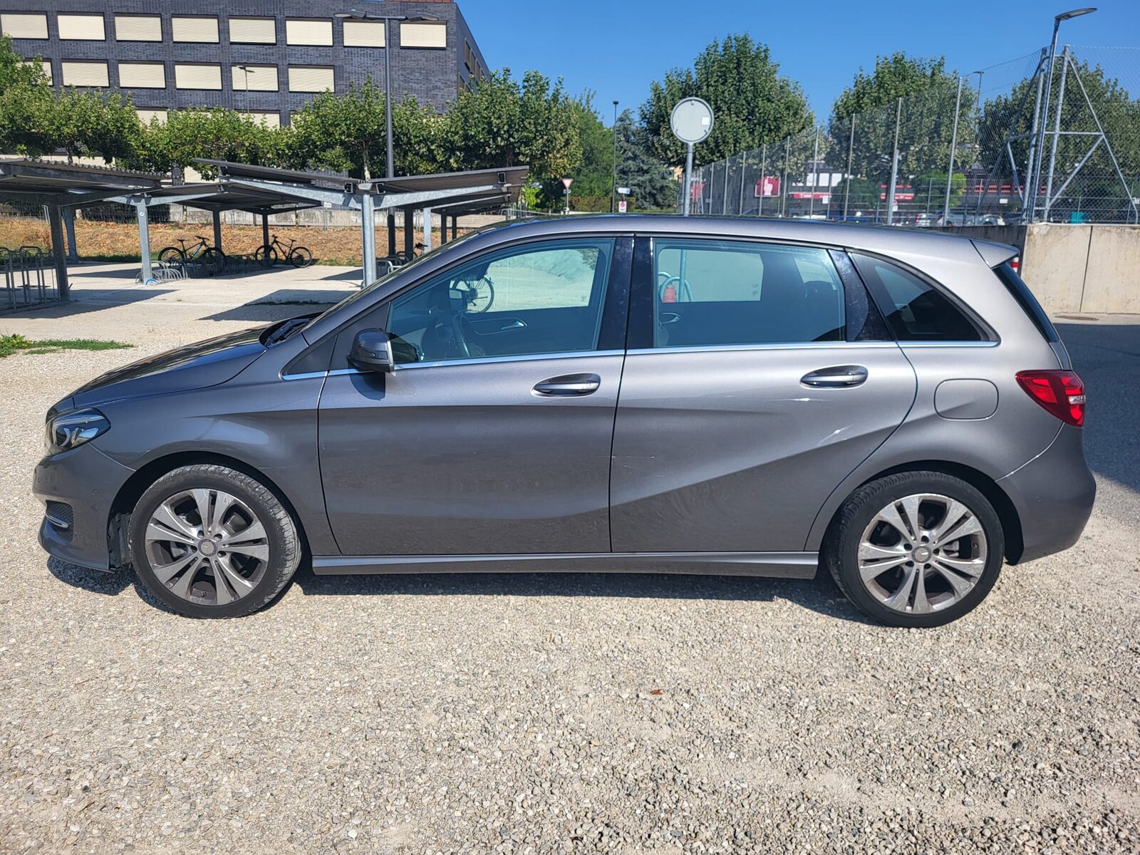 MERCEDES-BENZ B 200 Urban 7G-DCT, Petrol, Second hand / Used, Automatic - 3