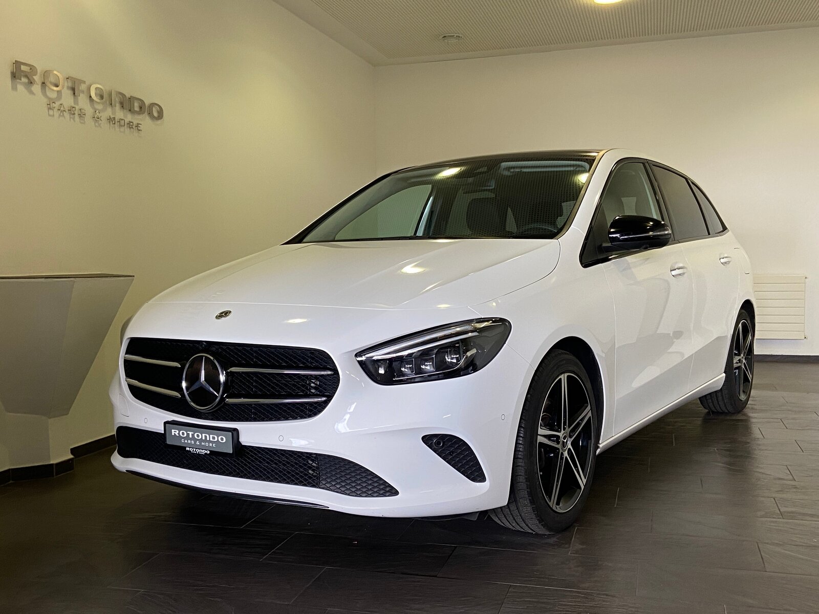MERCEDES-BENZ B 200 Night Star 7G-DCT
